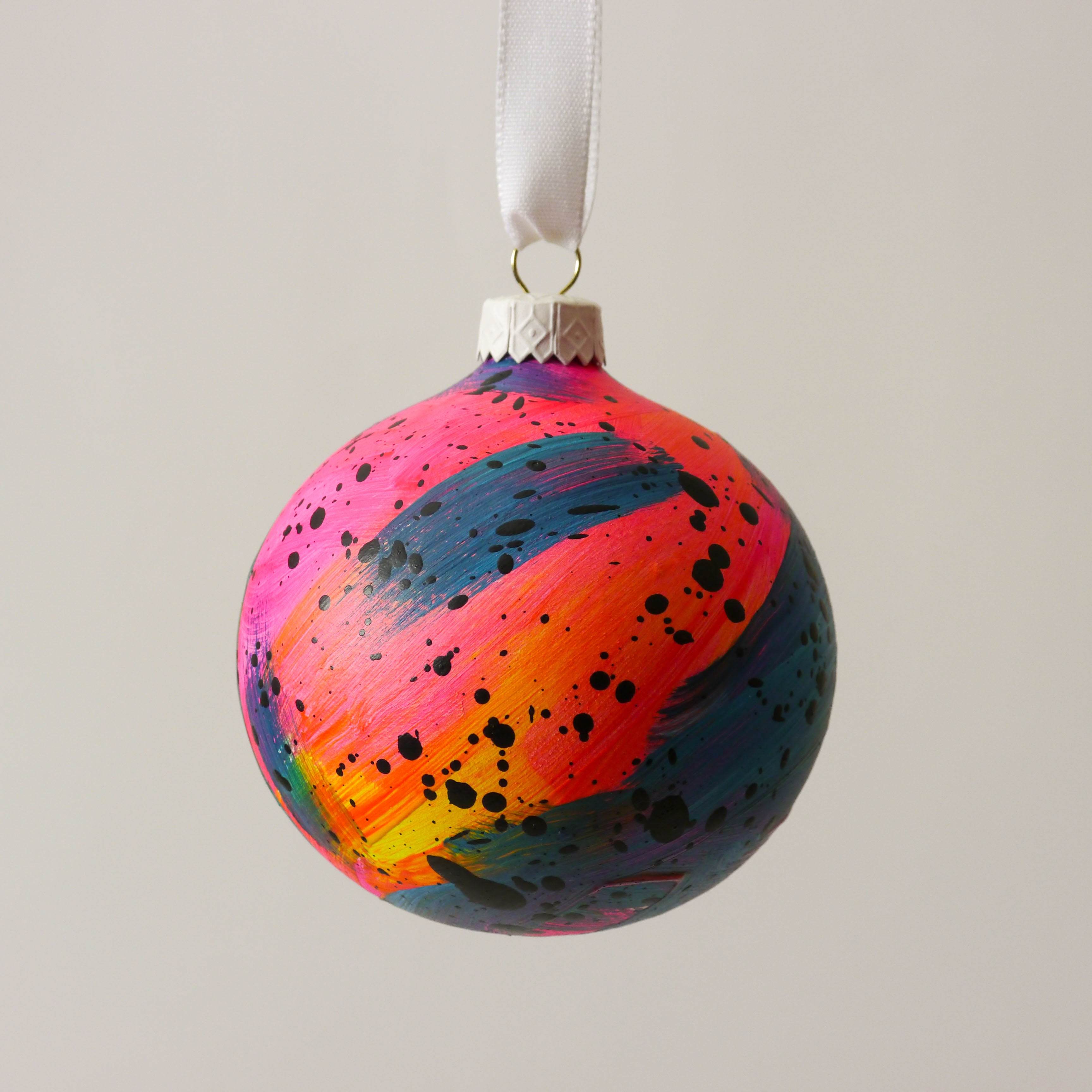 Abstract Art Bauble 001