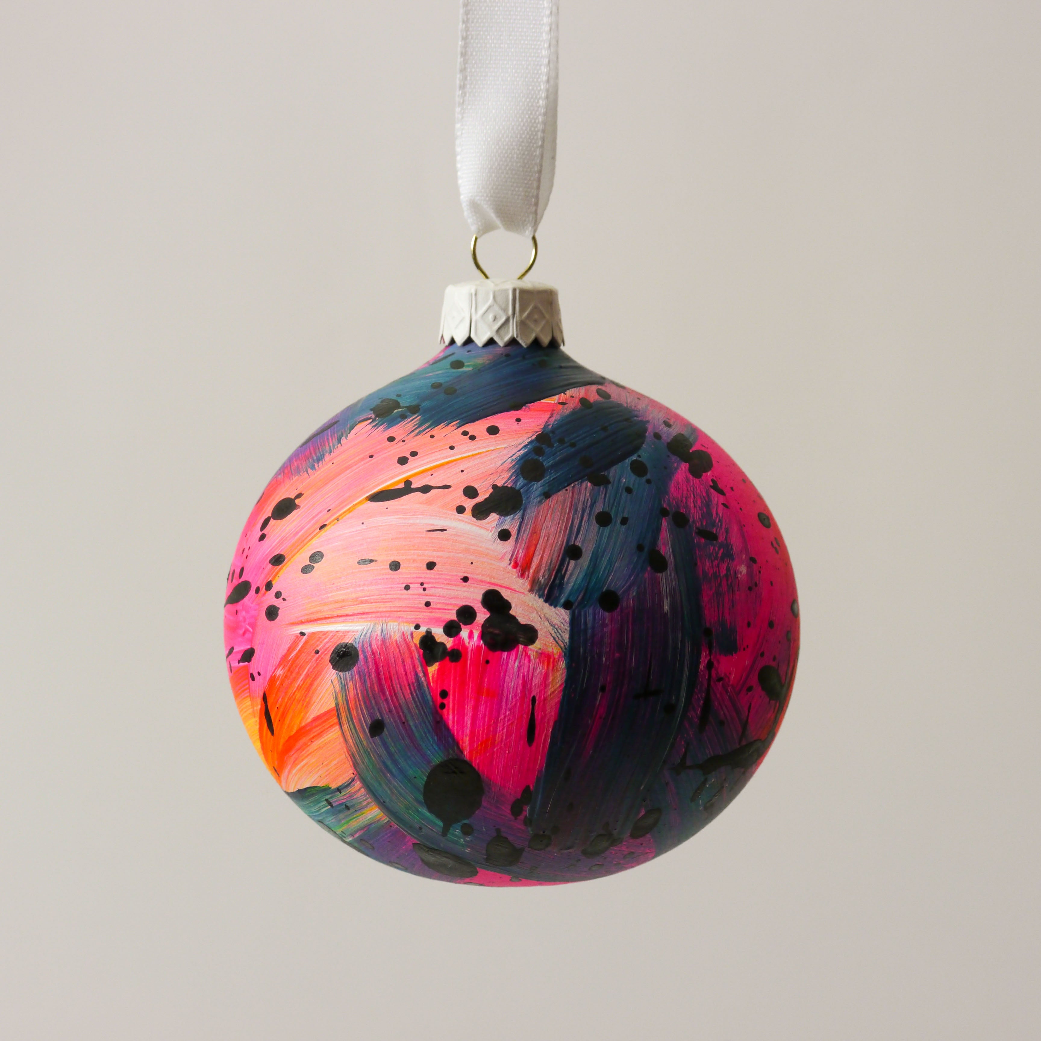 Abstract Art Bauble 002