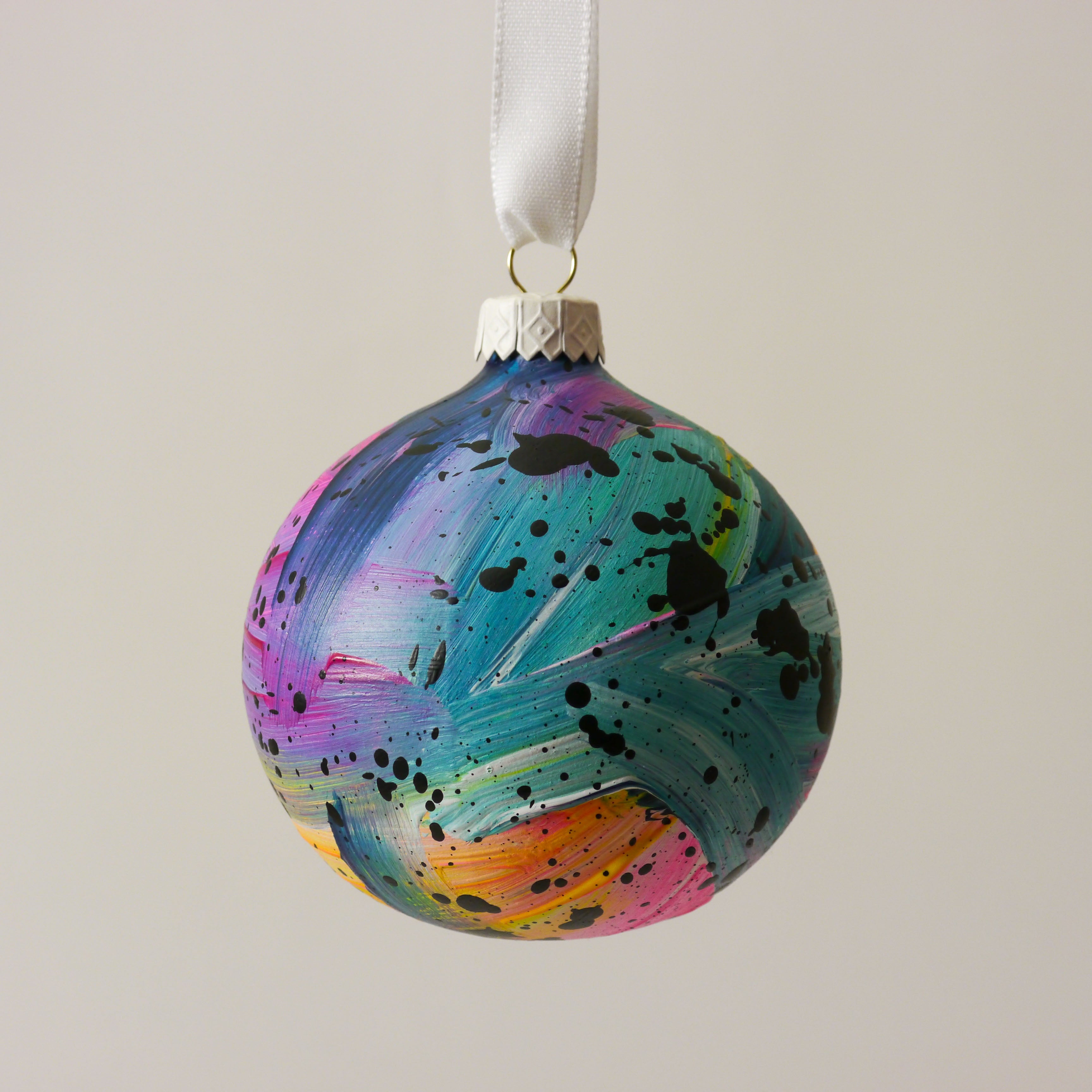 Abstract Art Bauble 003