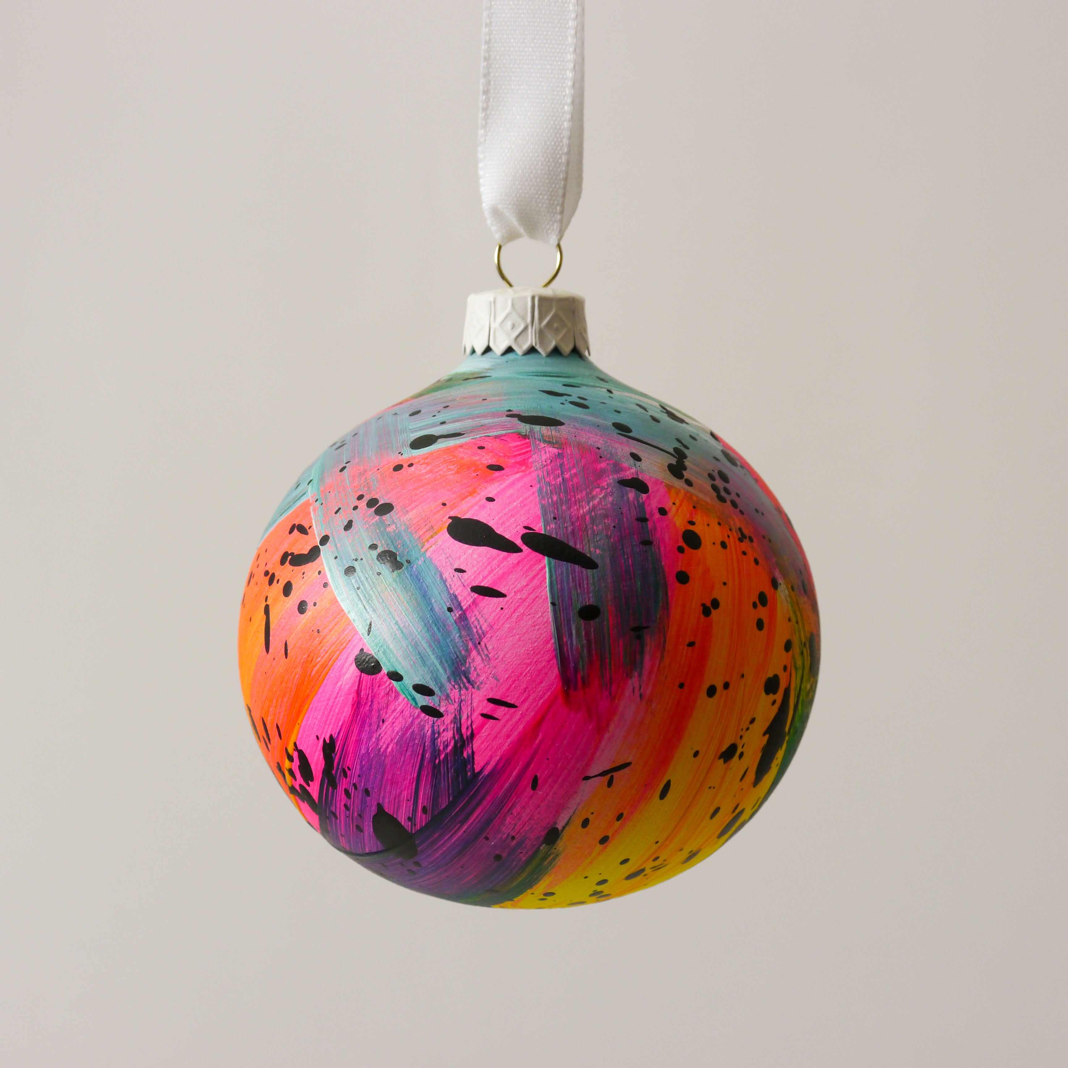 Abstract Art Bauble 004