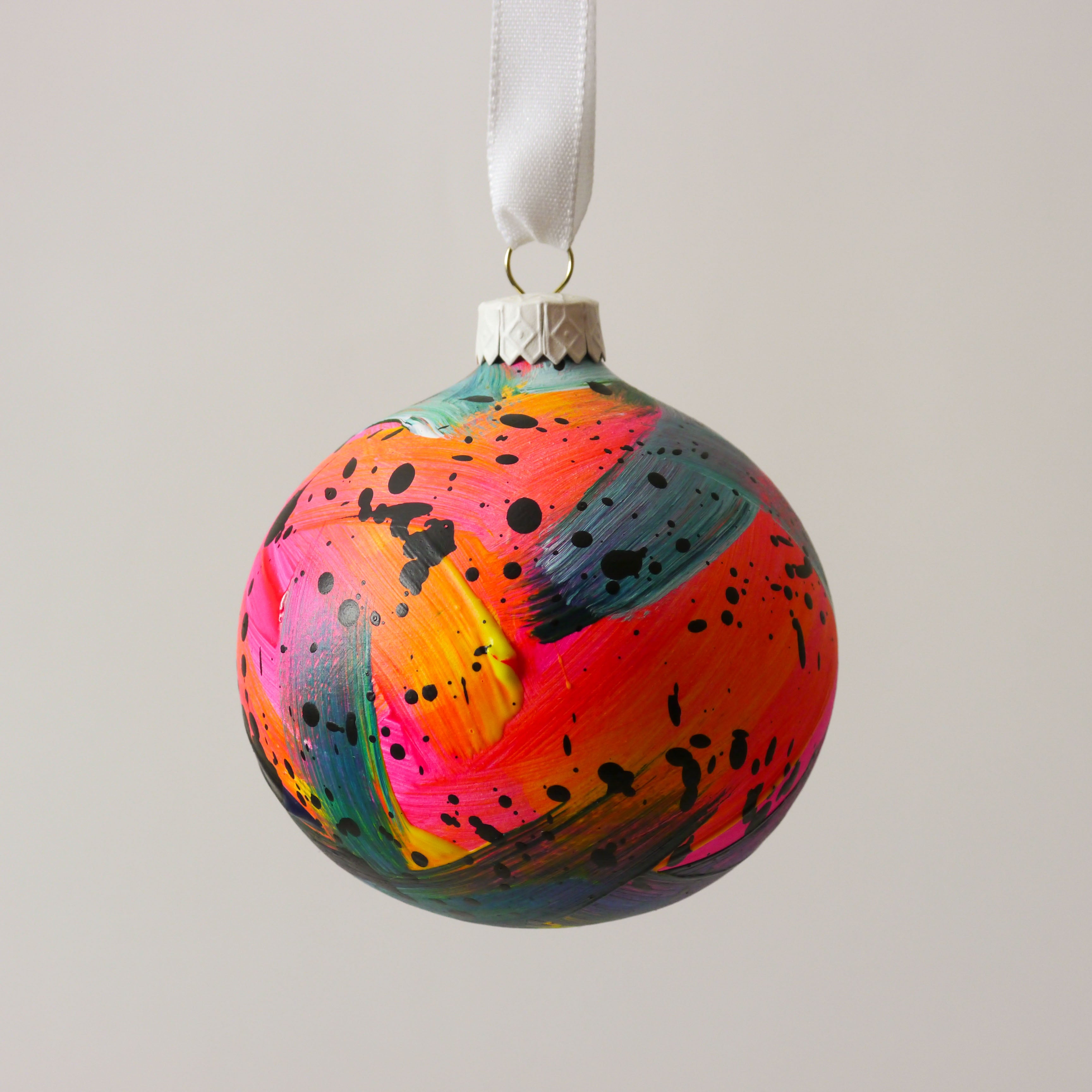 Abstract Art Bauble 004