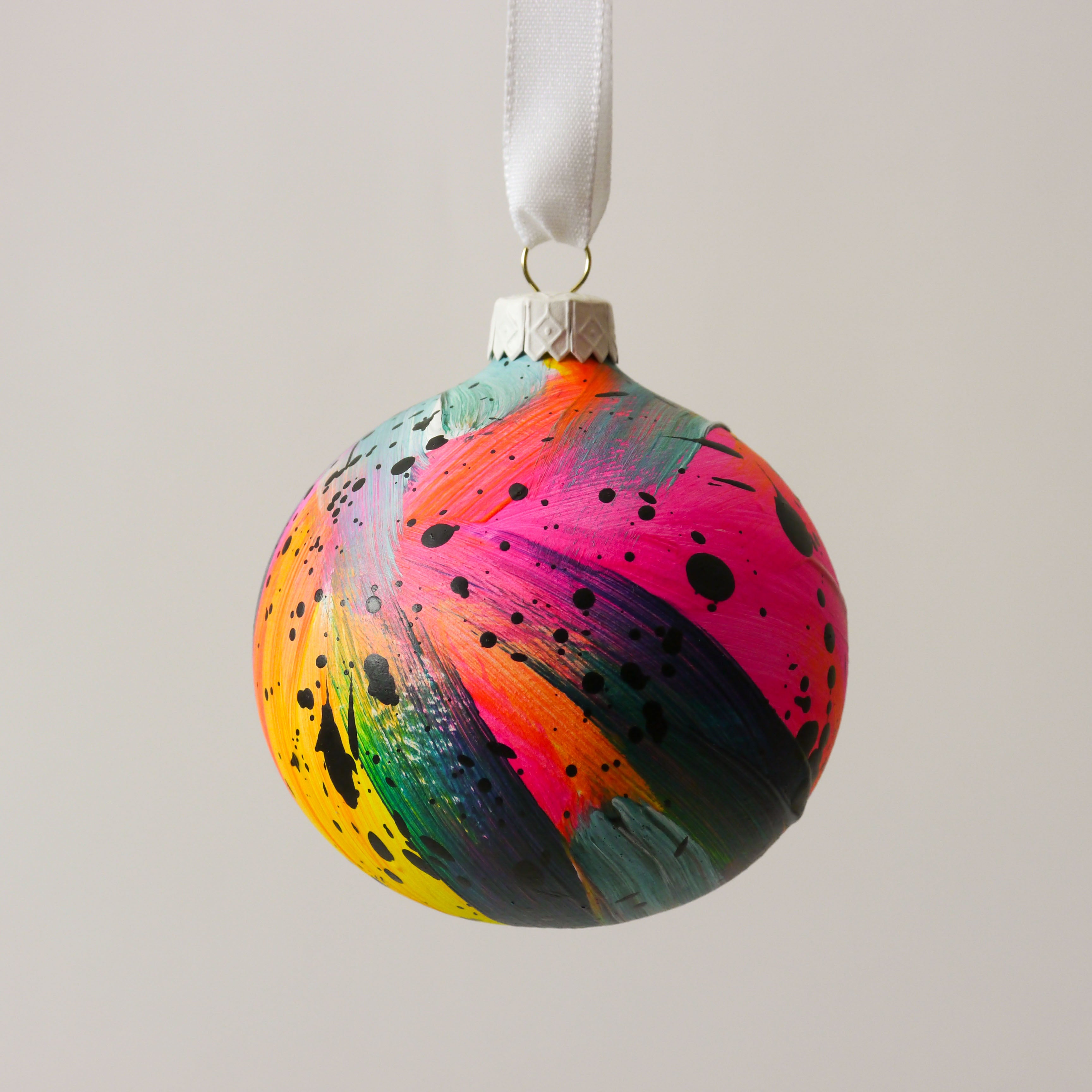 Abstract Art Bauble 004
