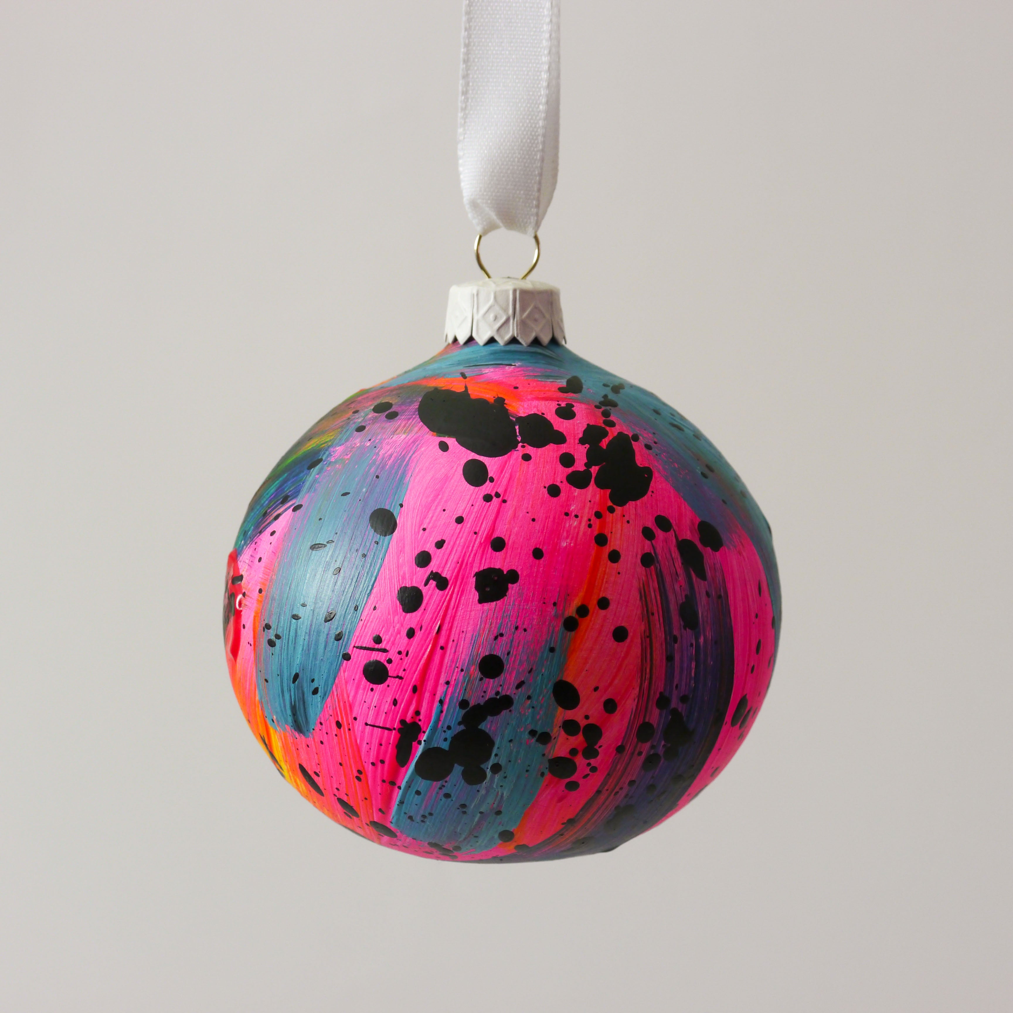 Abstract Art Bauble 005