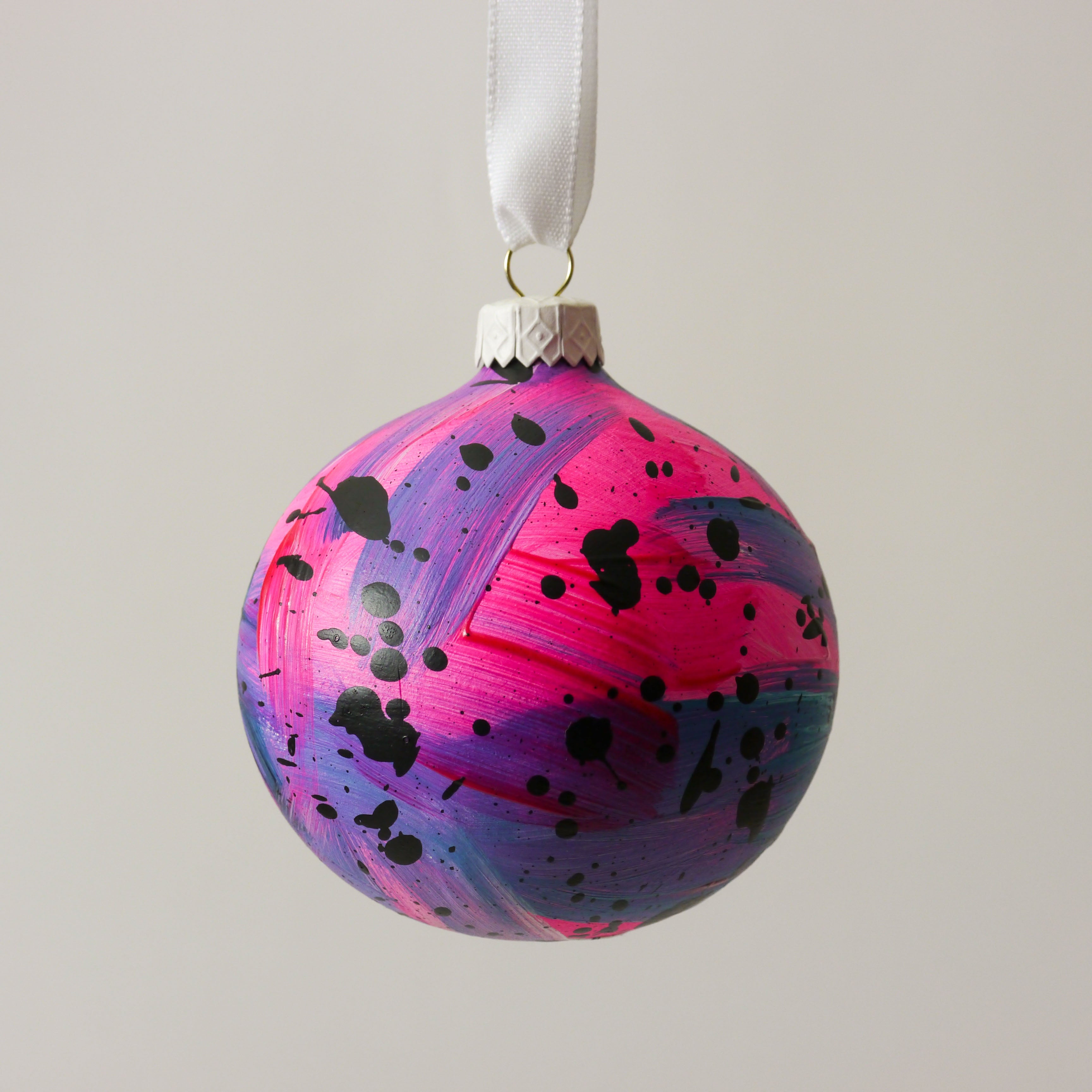 Abstract Art Bauble 006