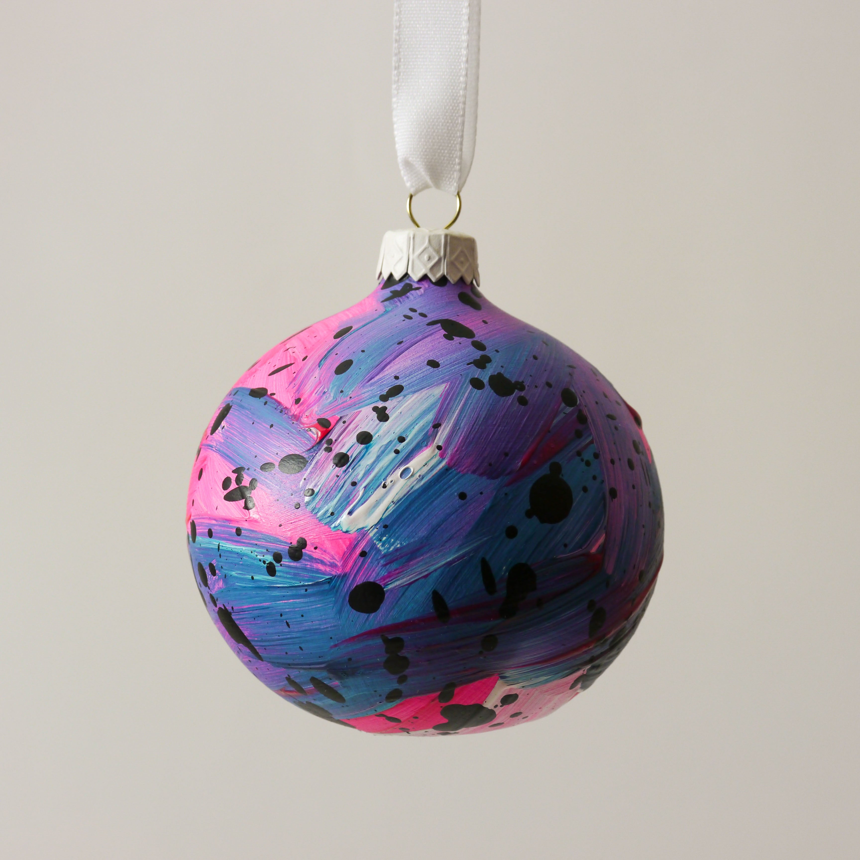 Abstract Art Bauble 006