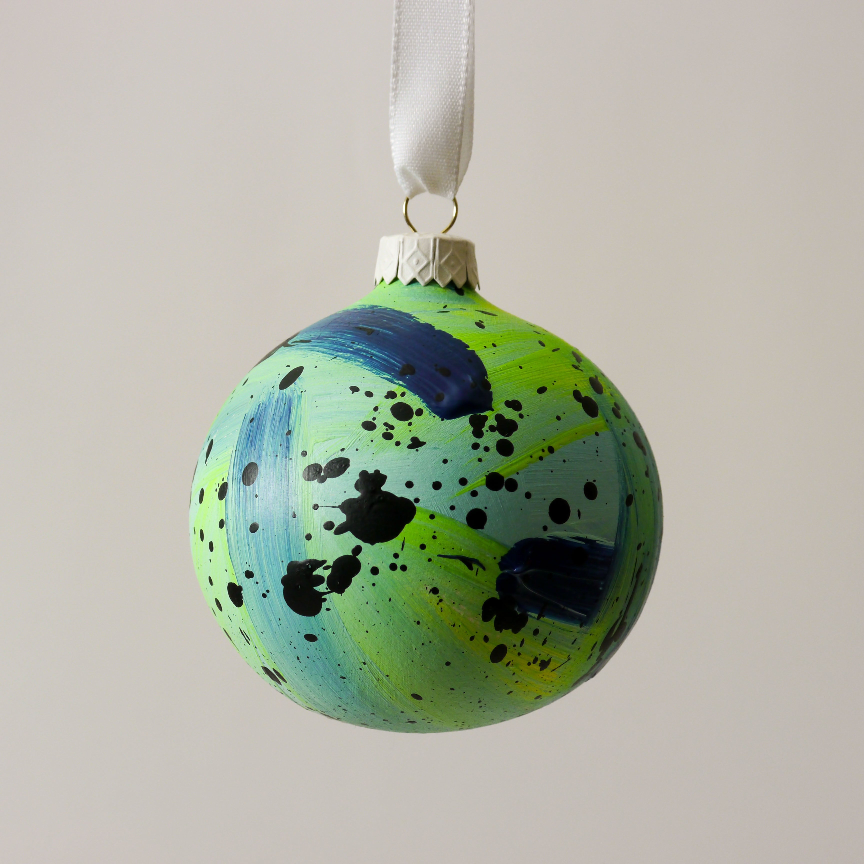 Abstract Art Bauble 014