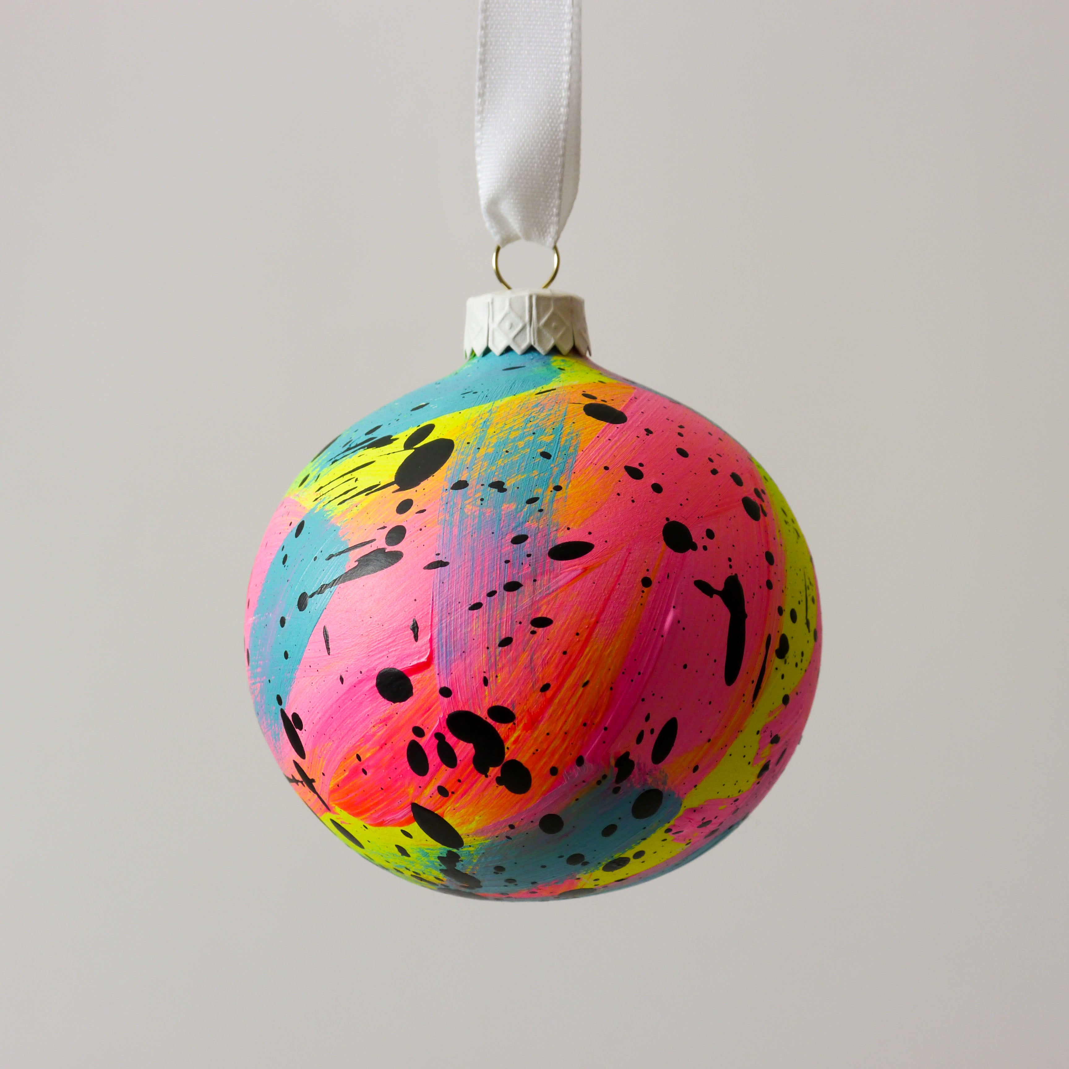 Abstract Art Bauble 016