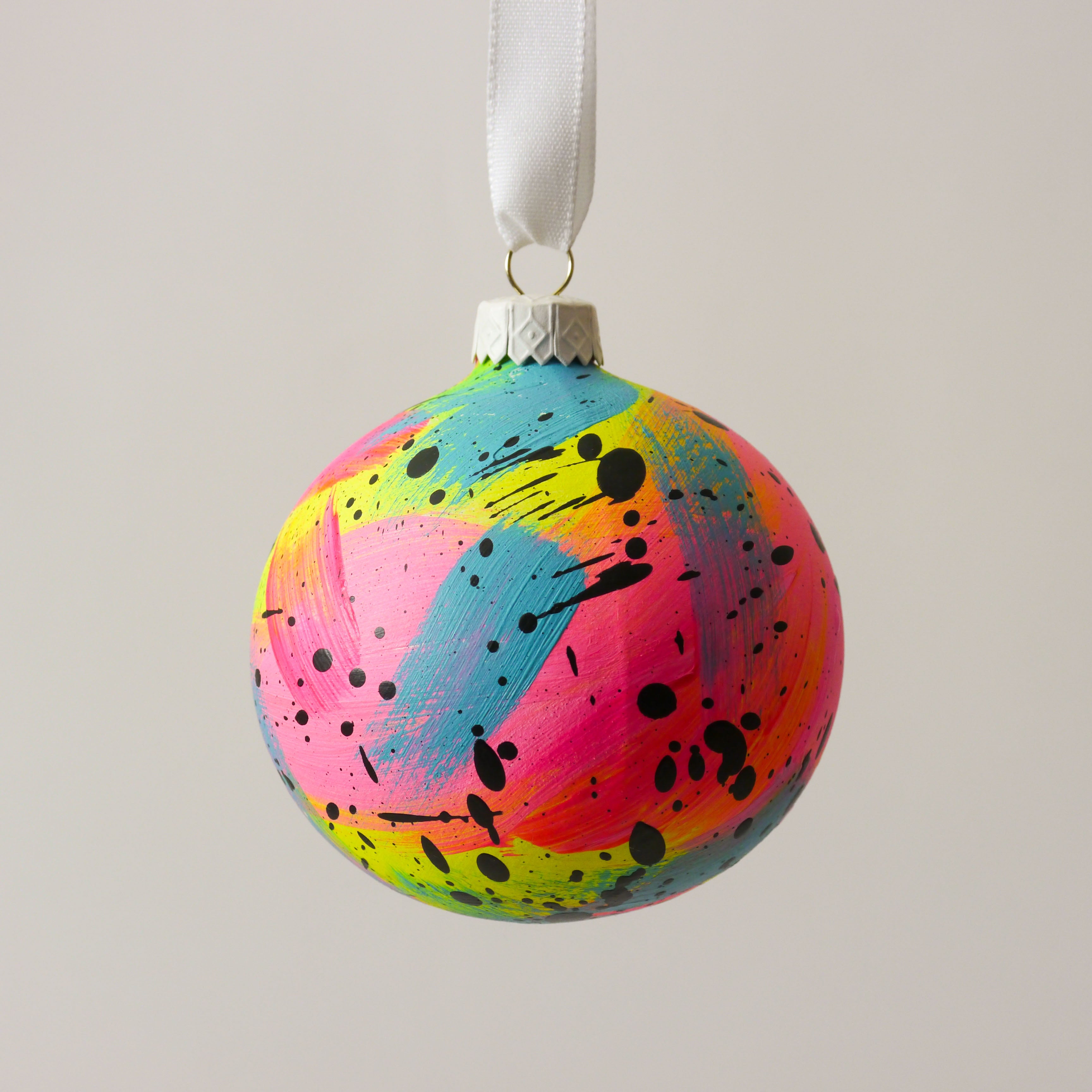 Abstract Art Bauble 016