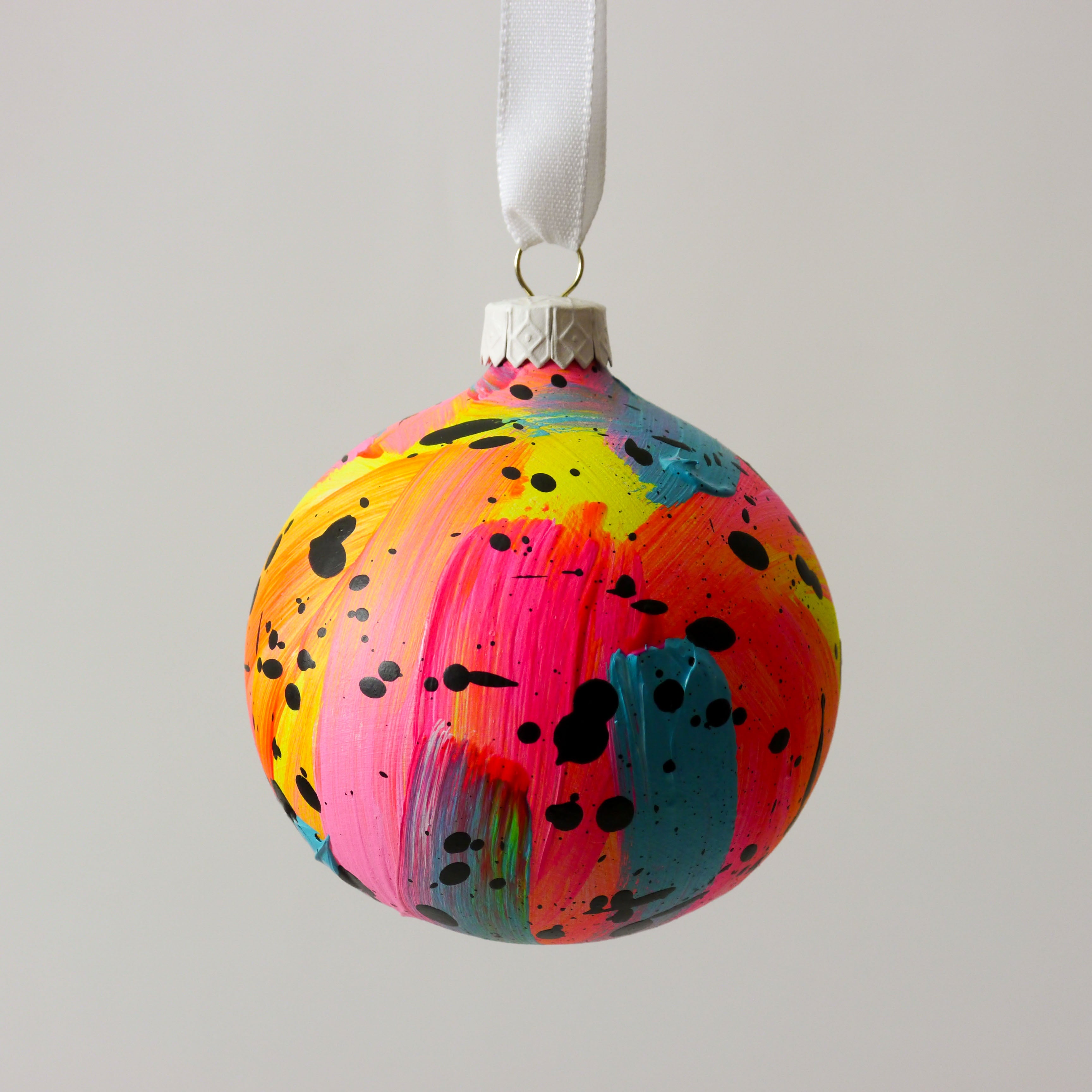 Abstract Art Bauble 017