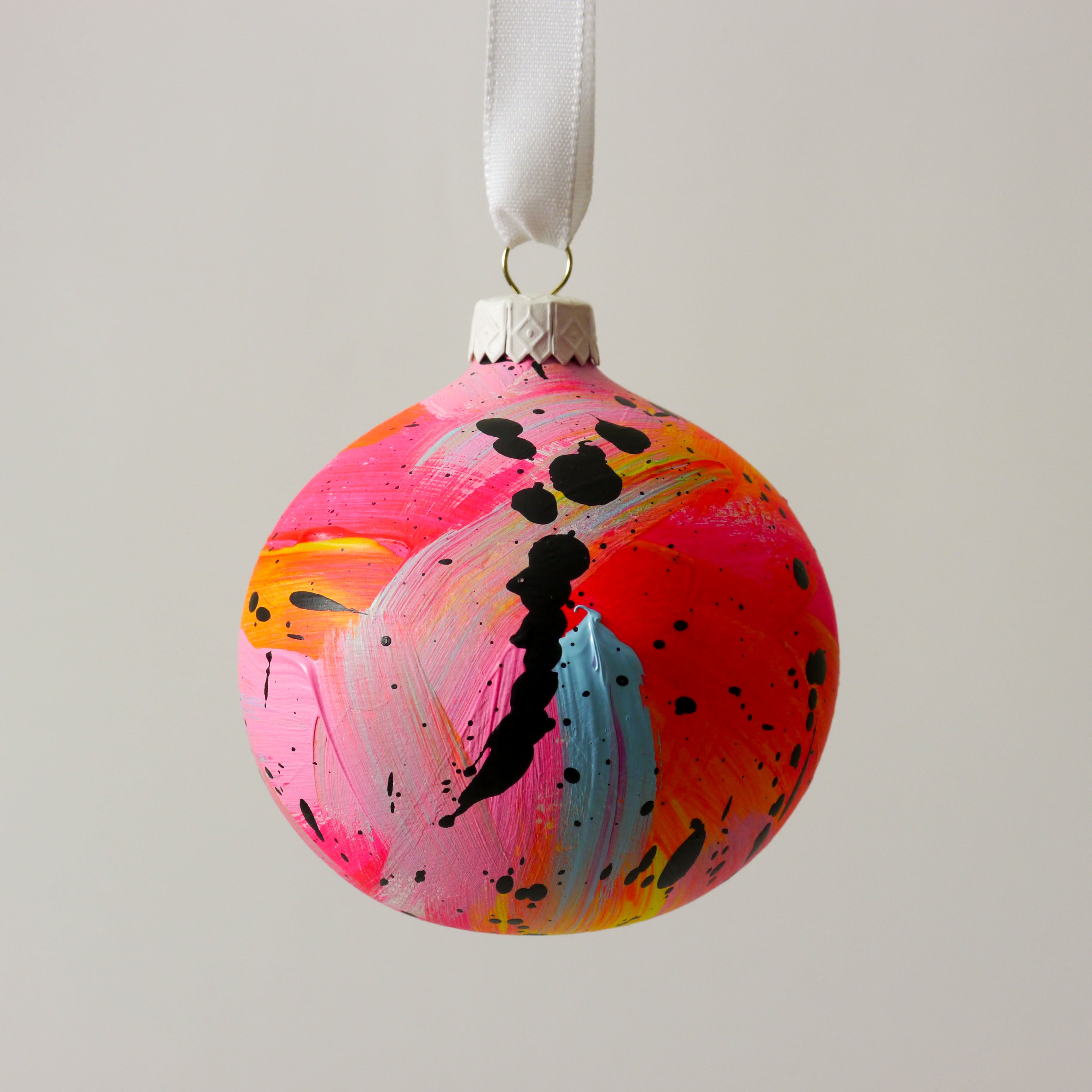 Abstract Art Bauble 018