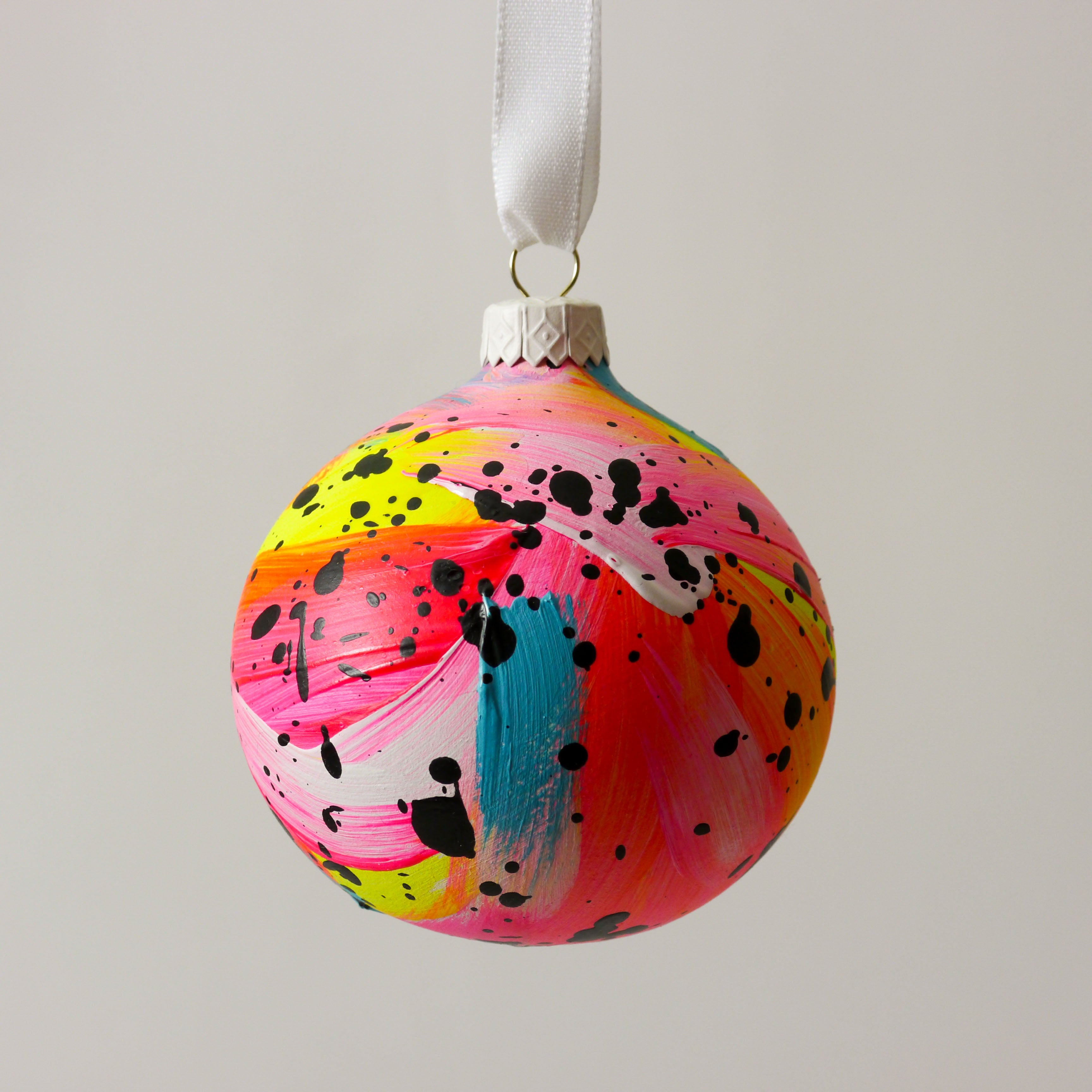 Abstract Art Bauble 019