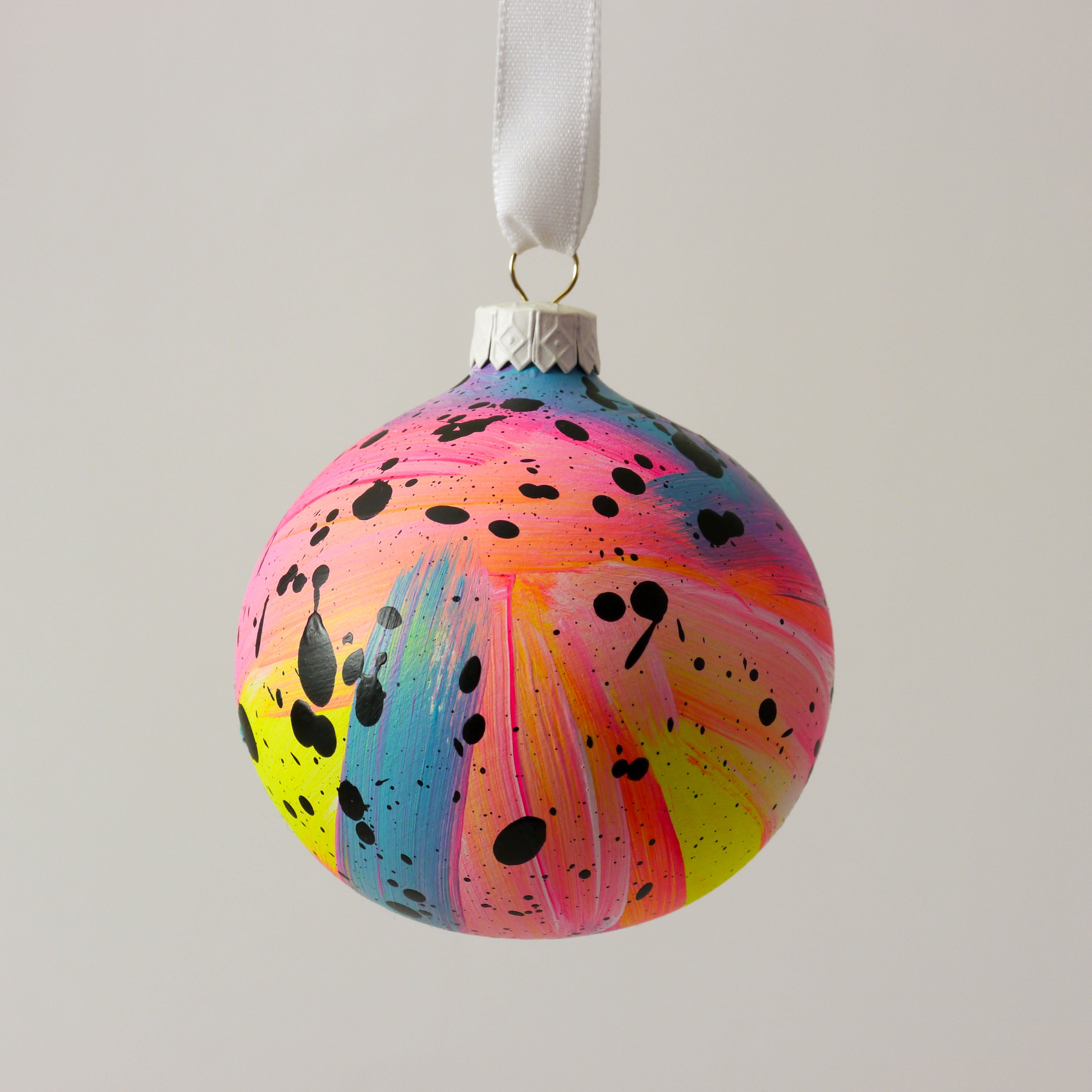 Abstract Art Bauble 022