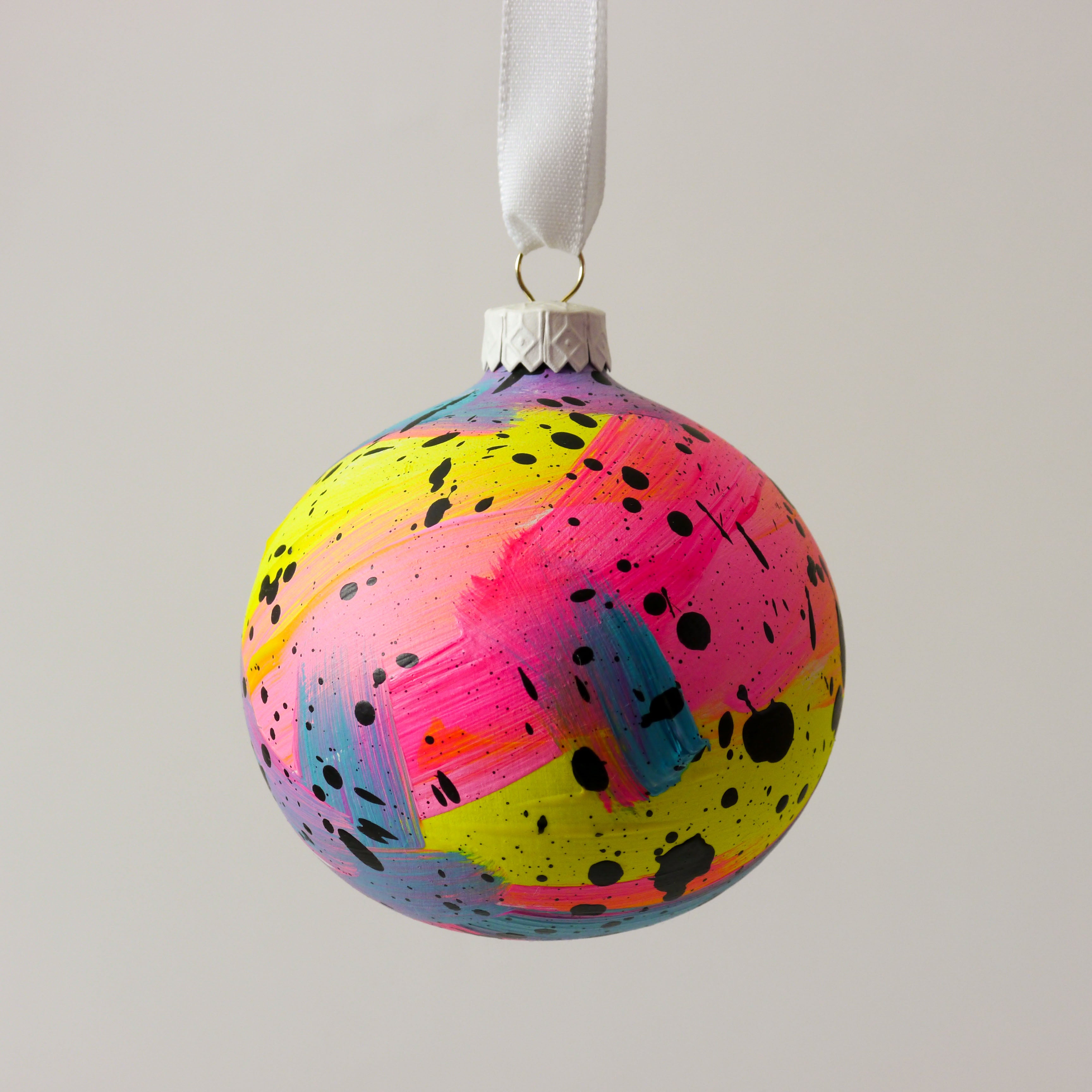 Abstract Art Bauble 022