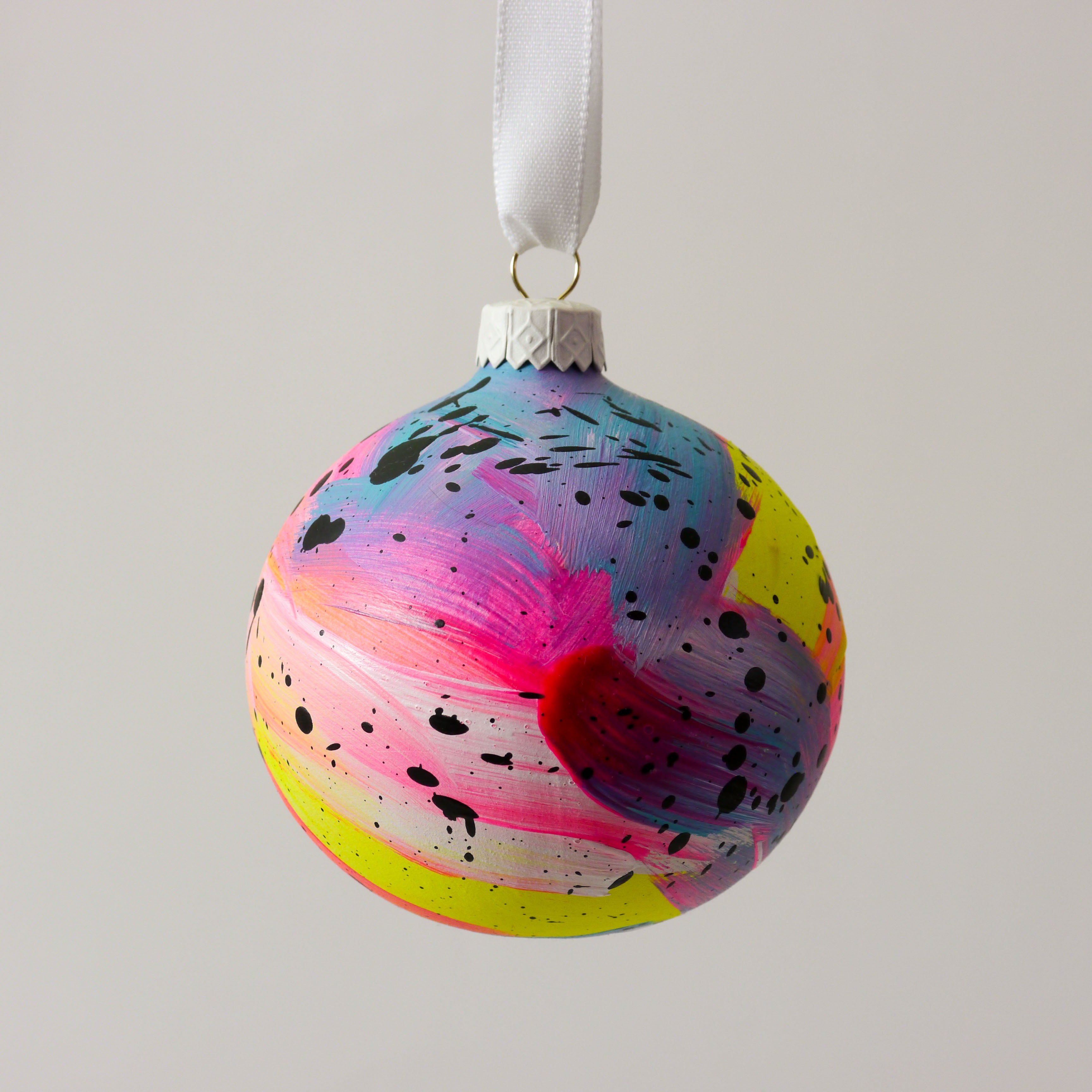 Abstract Art Bauble 022