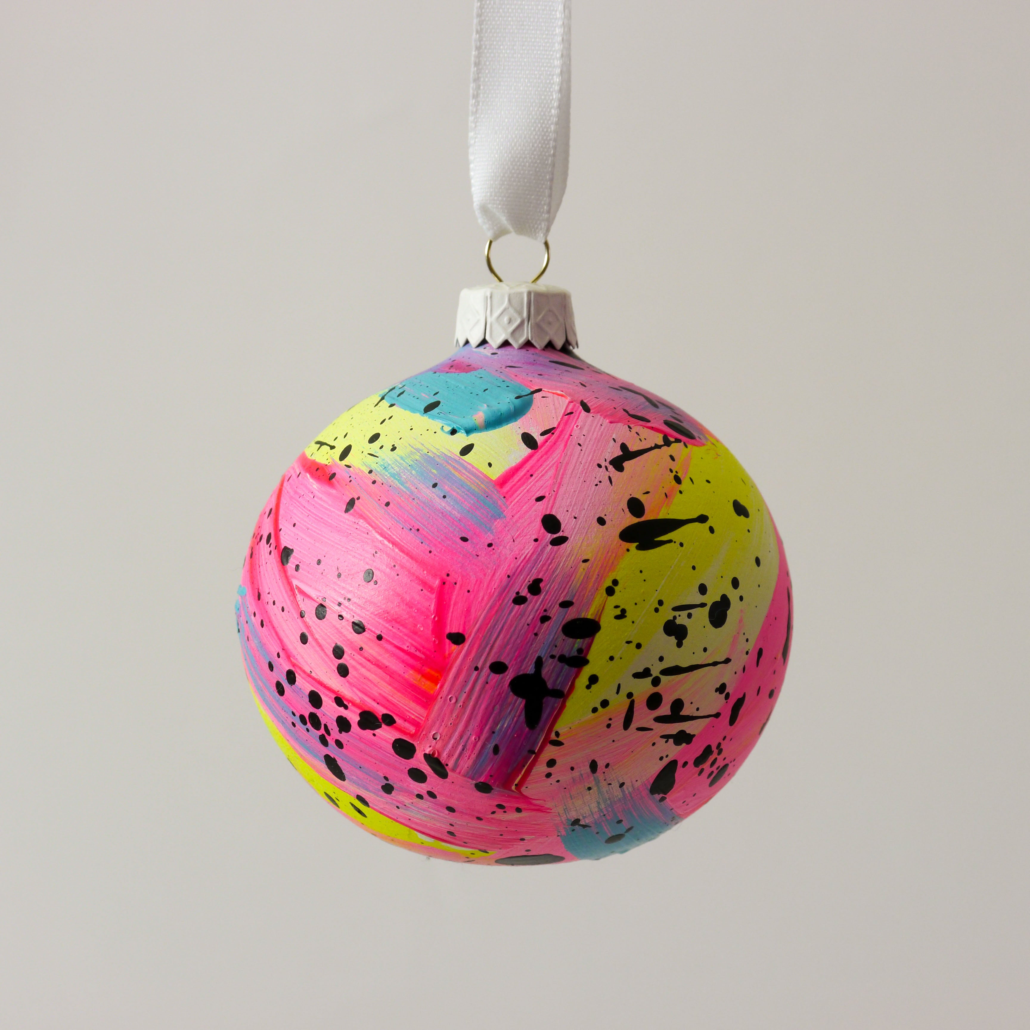 Abstract Art Bauble 023
