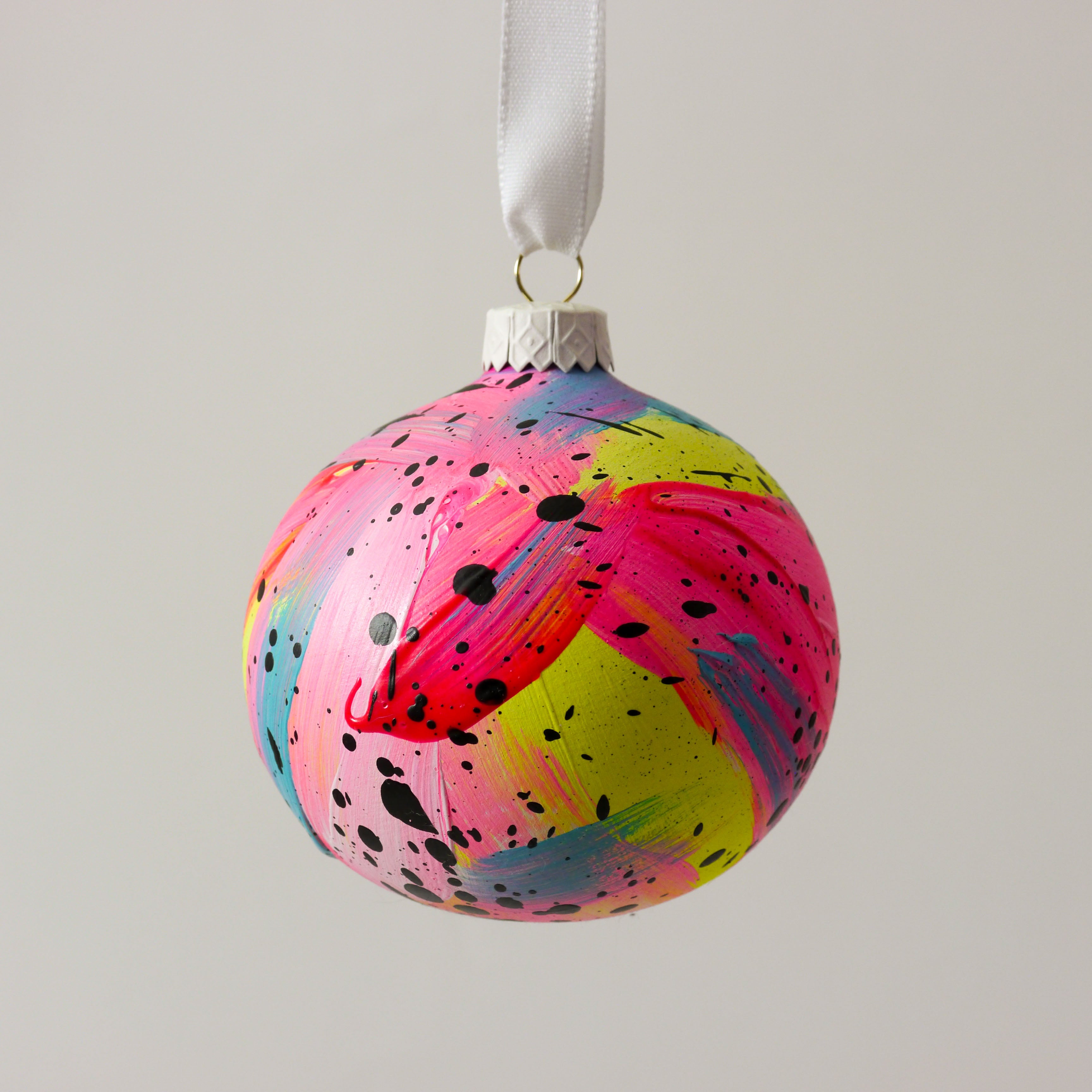 Abstract Art Bauble 023
