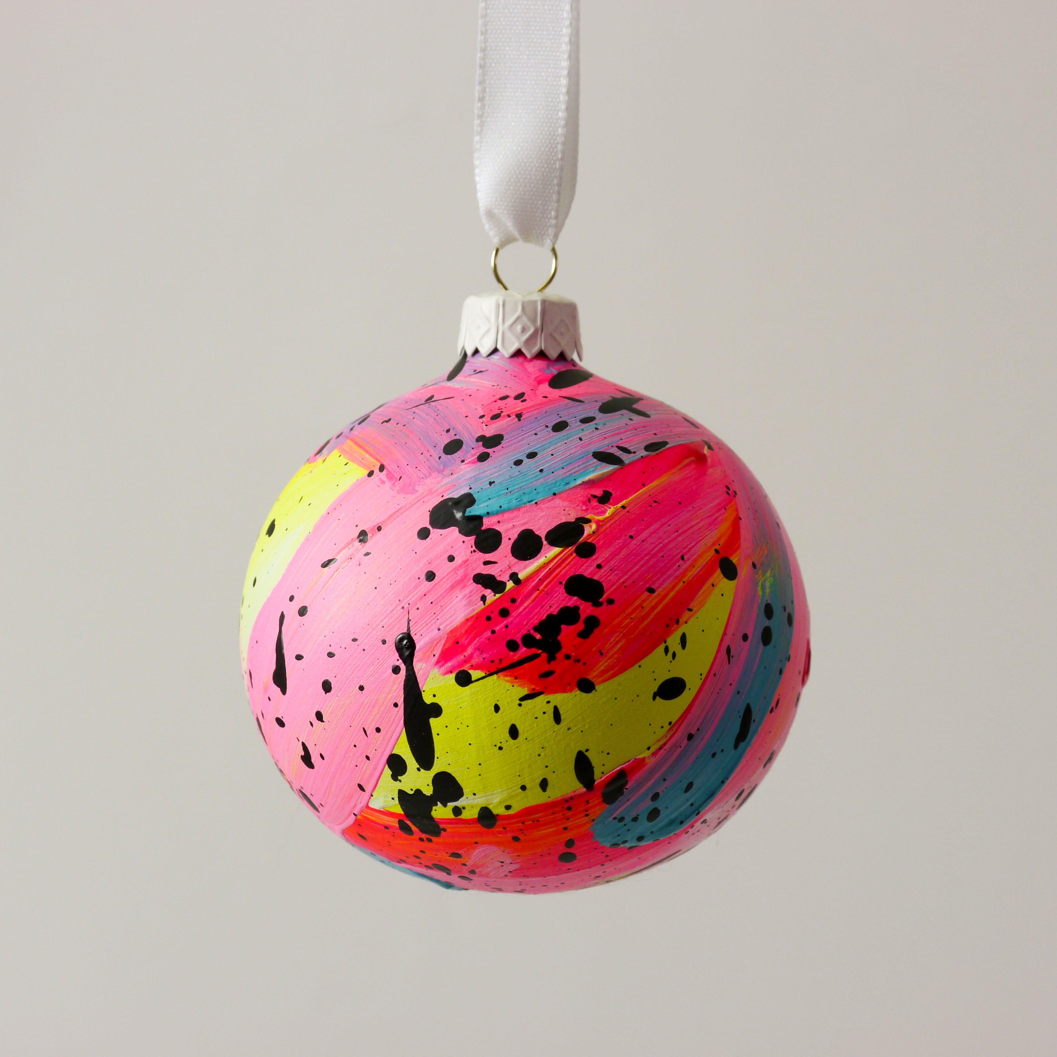 Abstract Art Bauble 023
