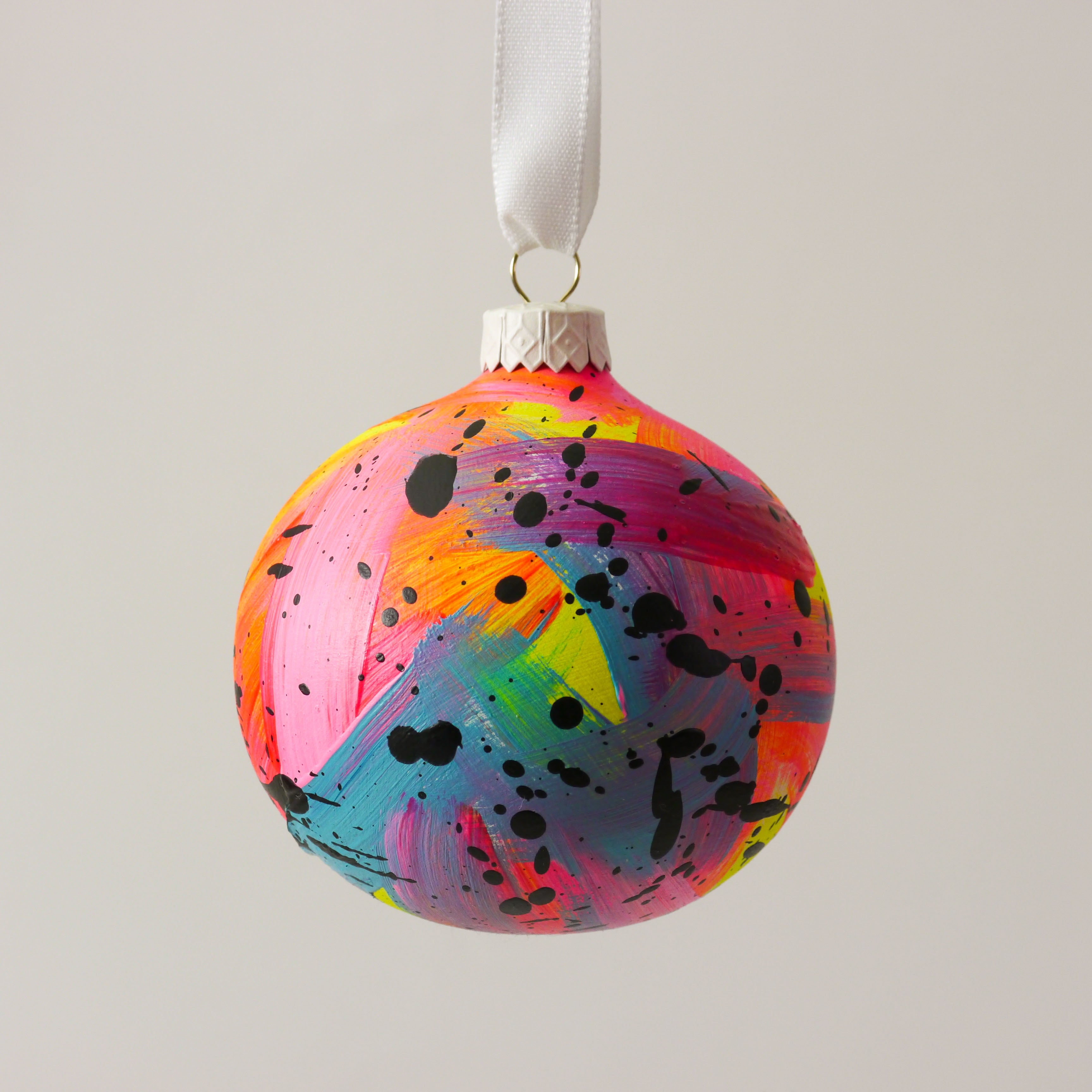 Abstract Art Bauble 024