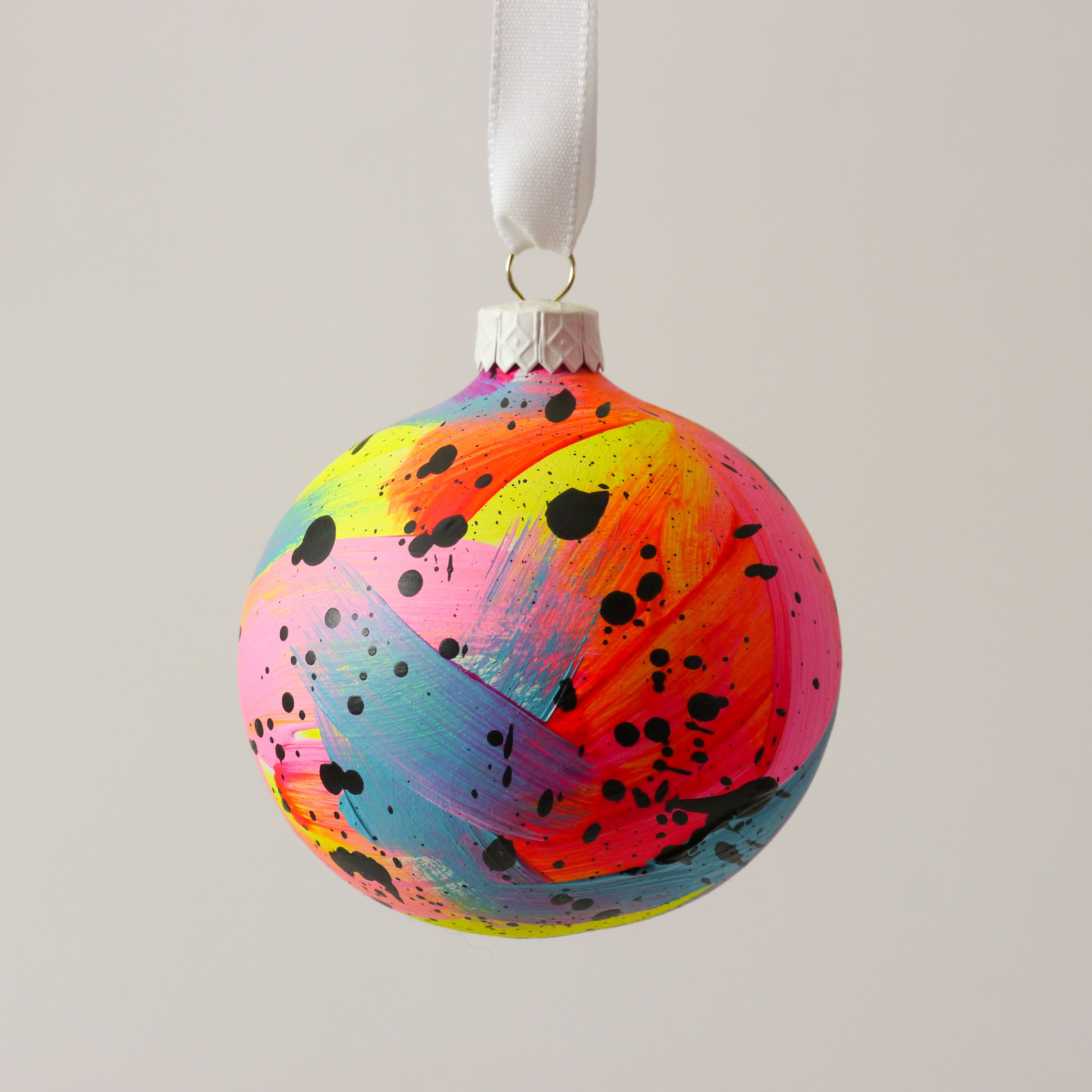 Abstract Art Bauble 024