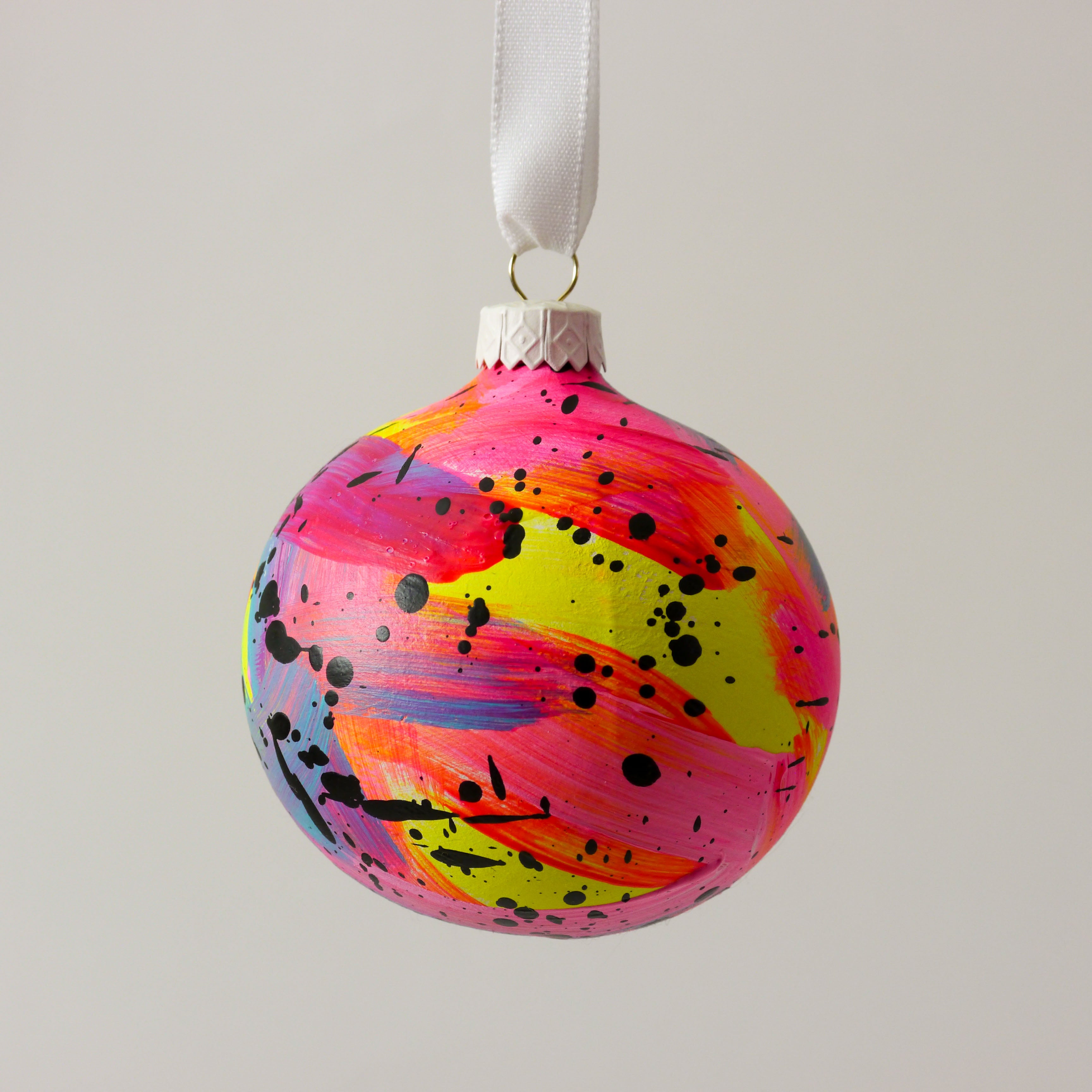 Abstract Art Bauble 024