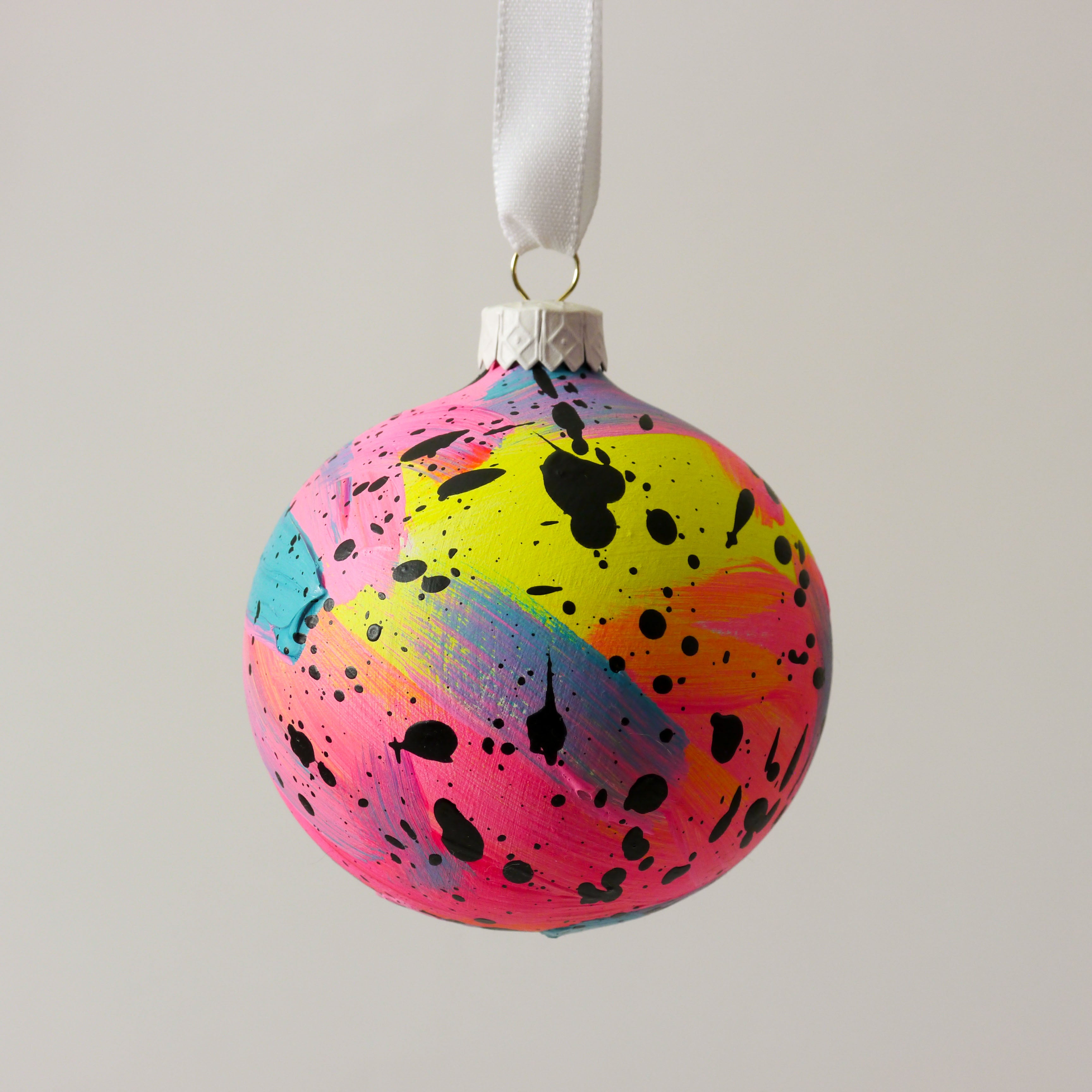 Abstract Art Bauble 025