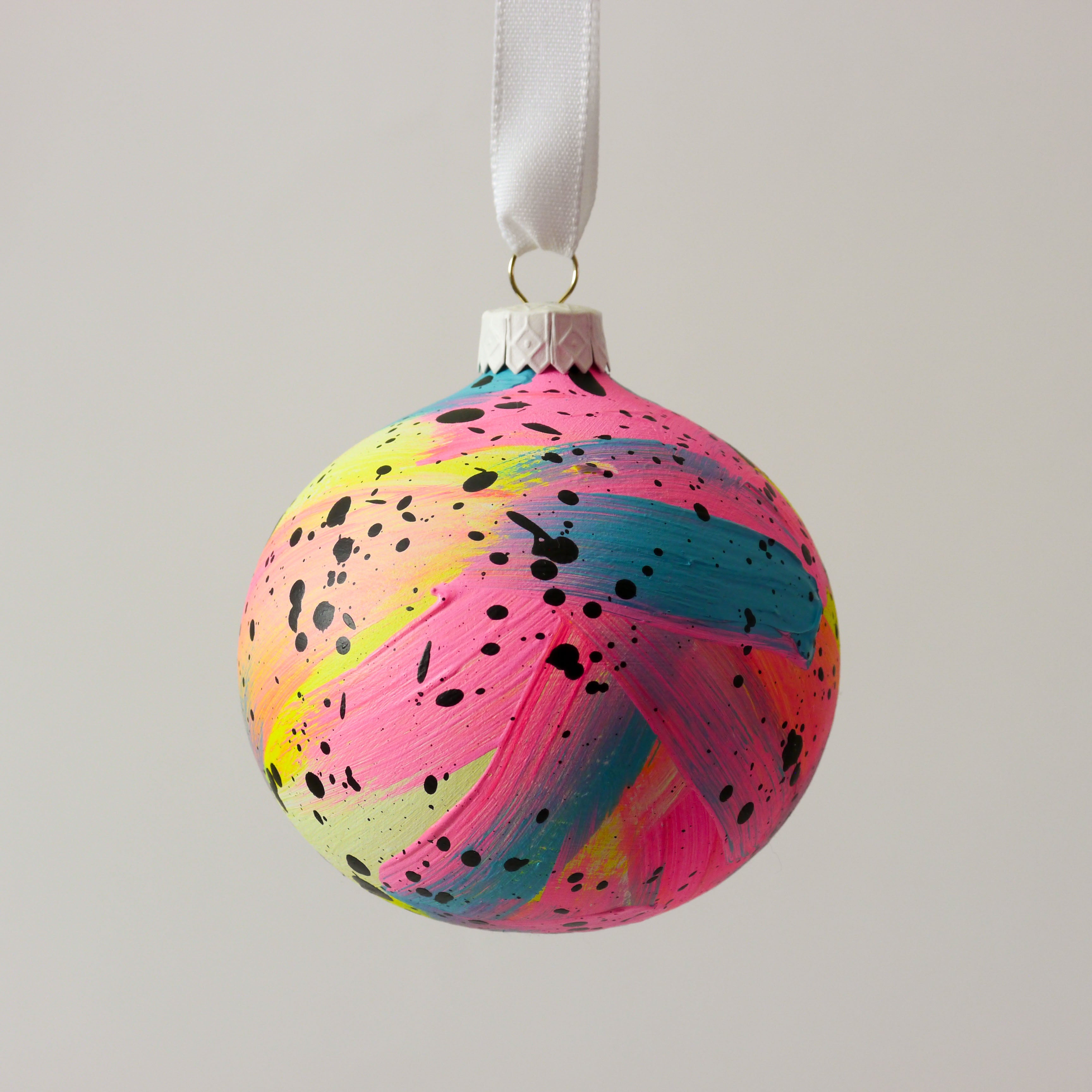 Abstract Art Bauble 025