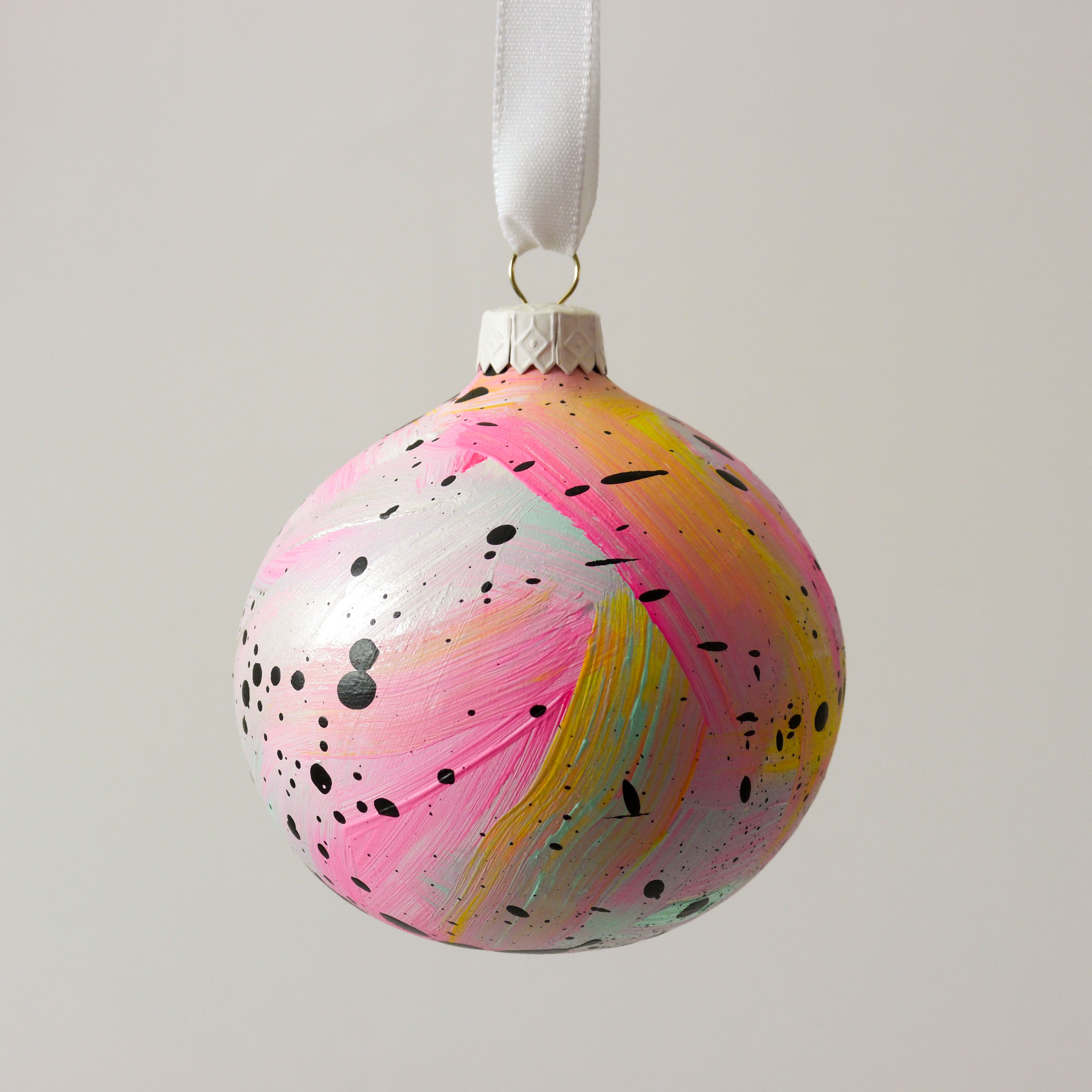Abstract Art Bauble 027