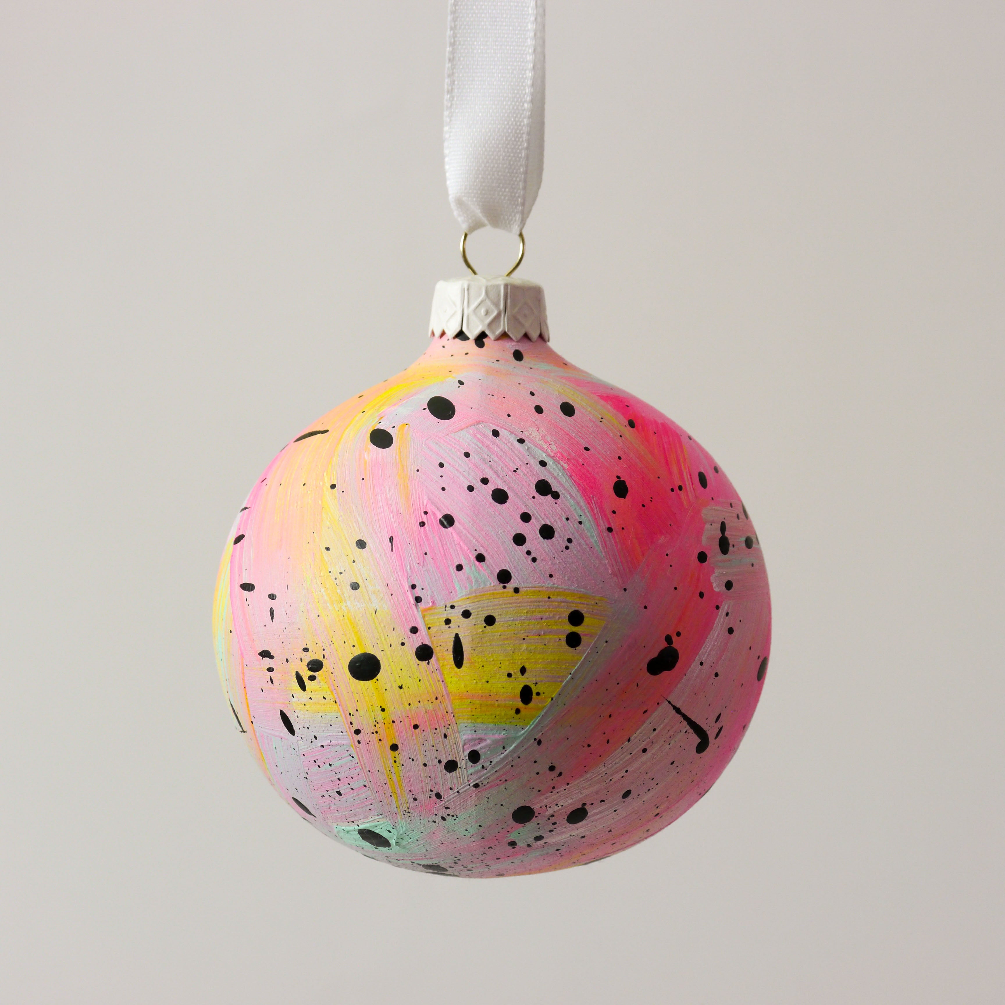 Abstract Art Bauble 027