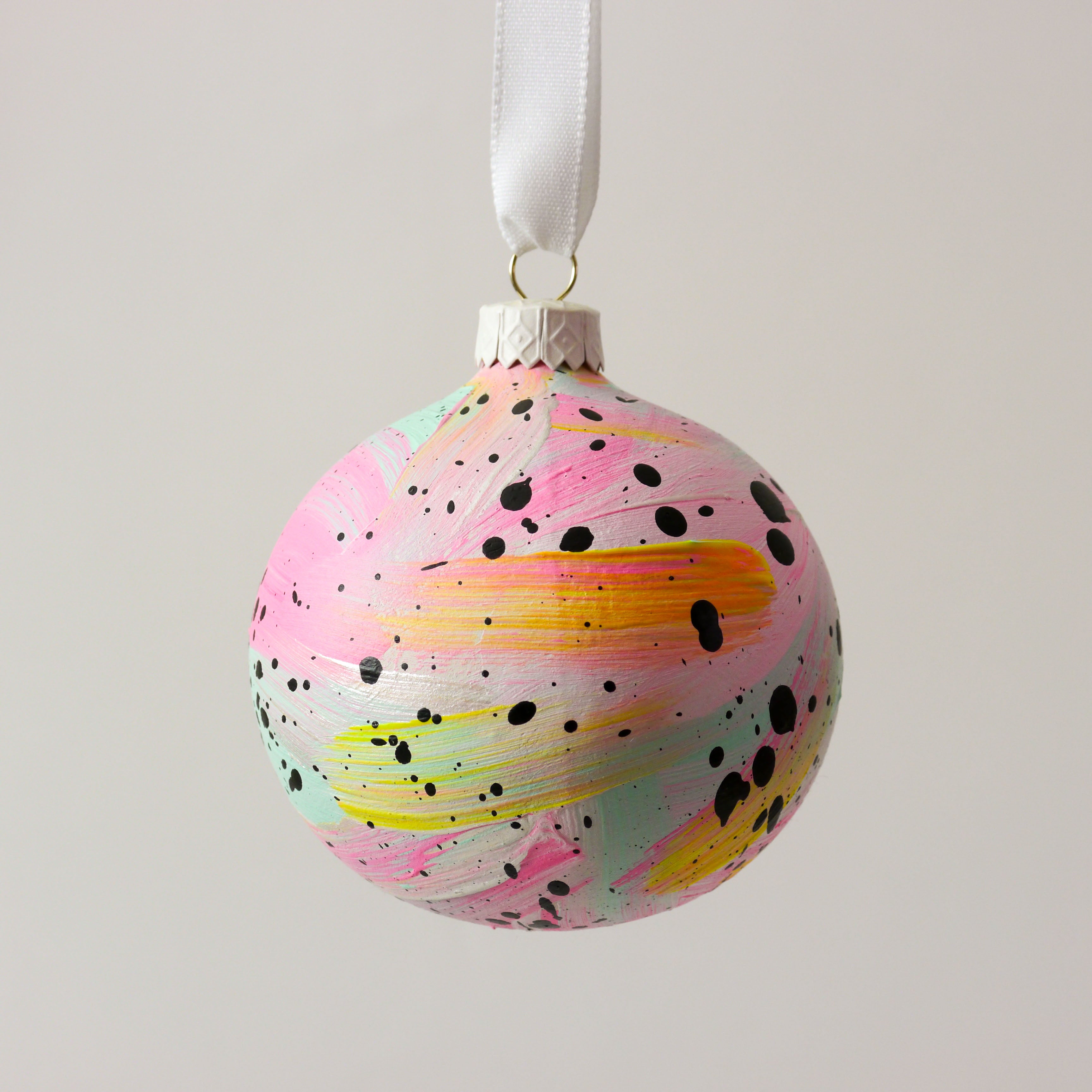 Abstract Art Bauble 028