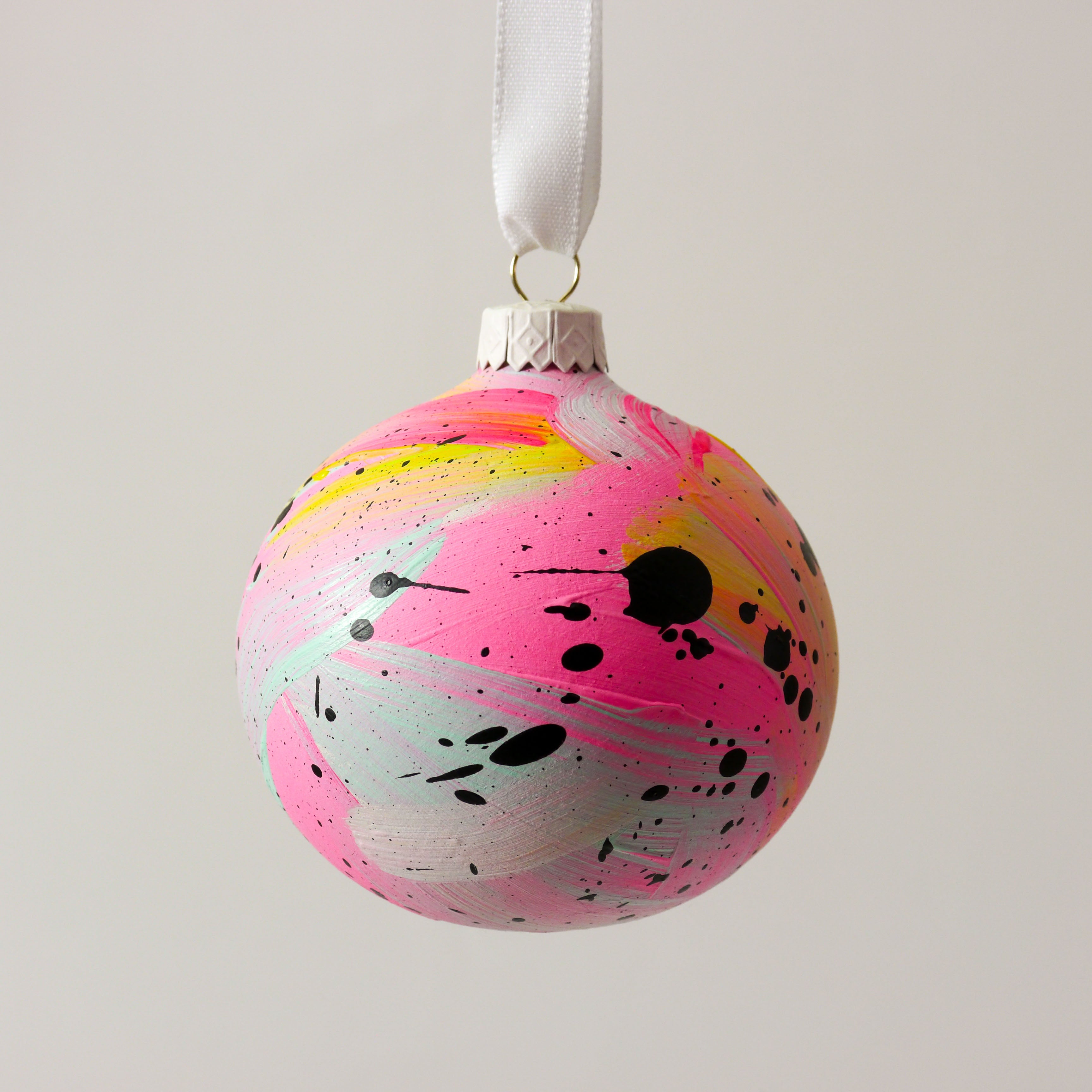 Abstract Art Bauble 030
