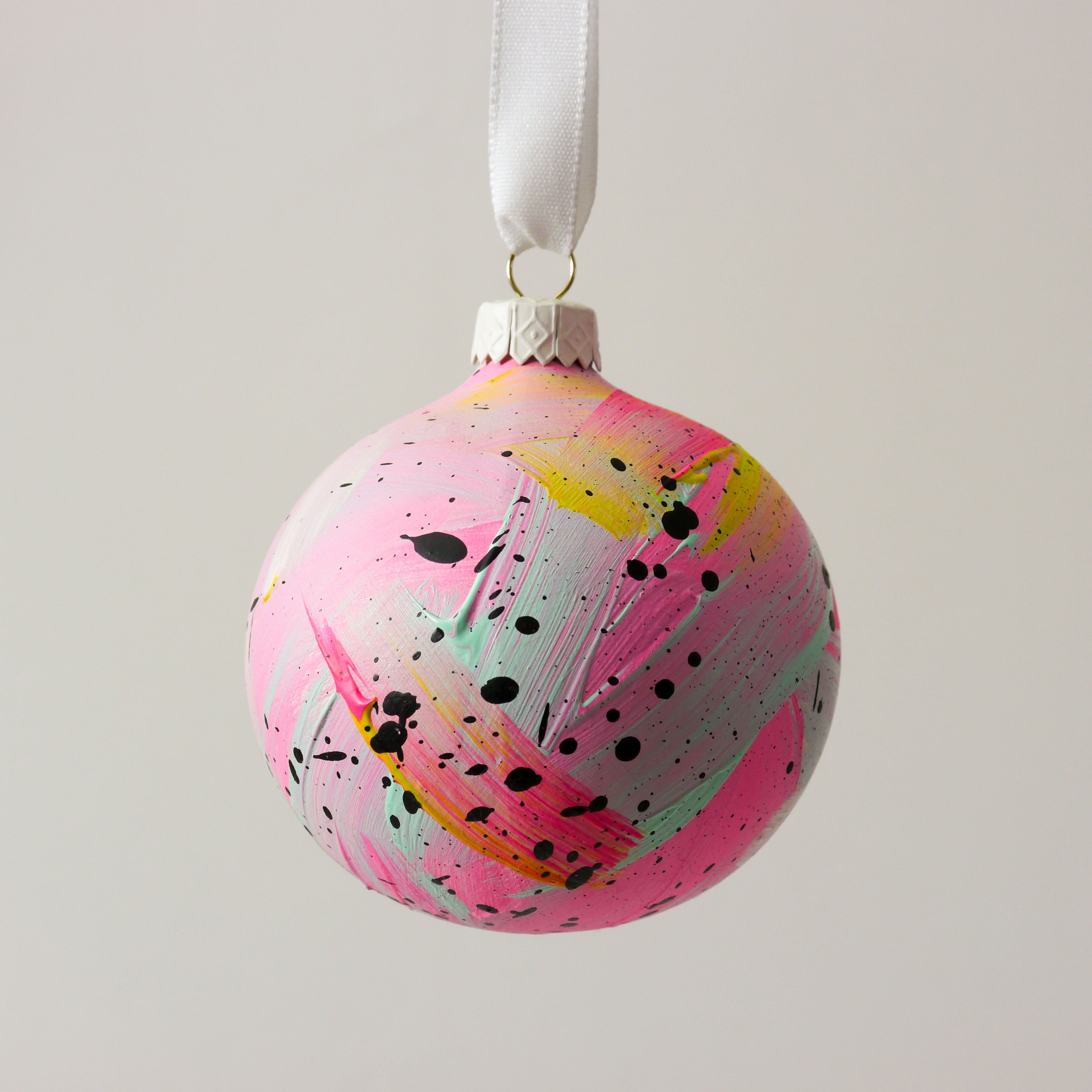 Abstract Art Bauble 030