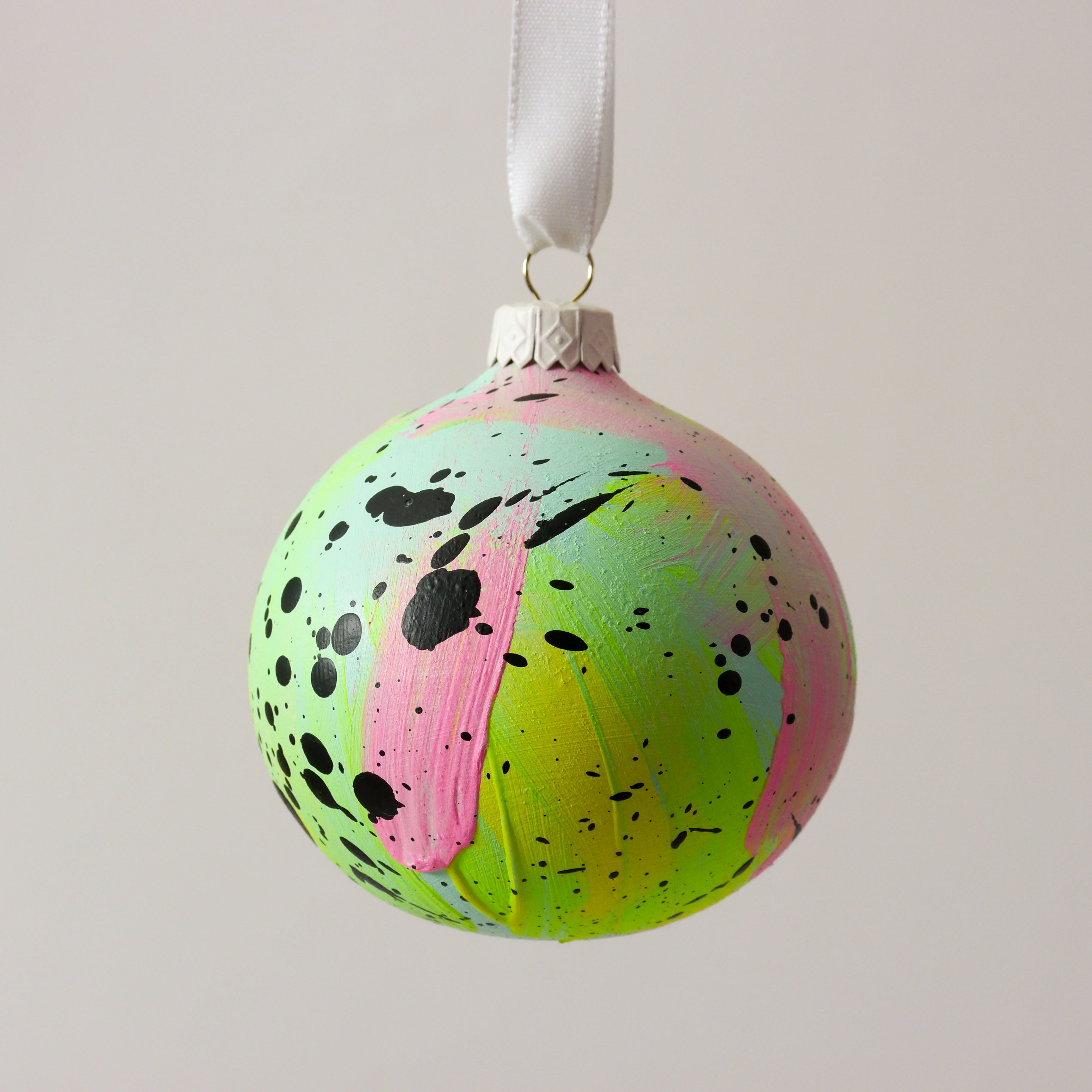 Abstract Art Bauble 032