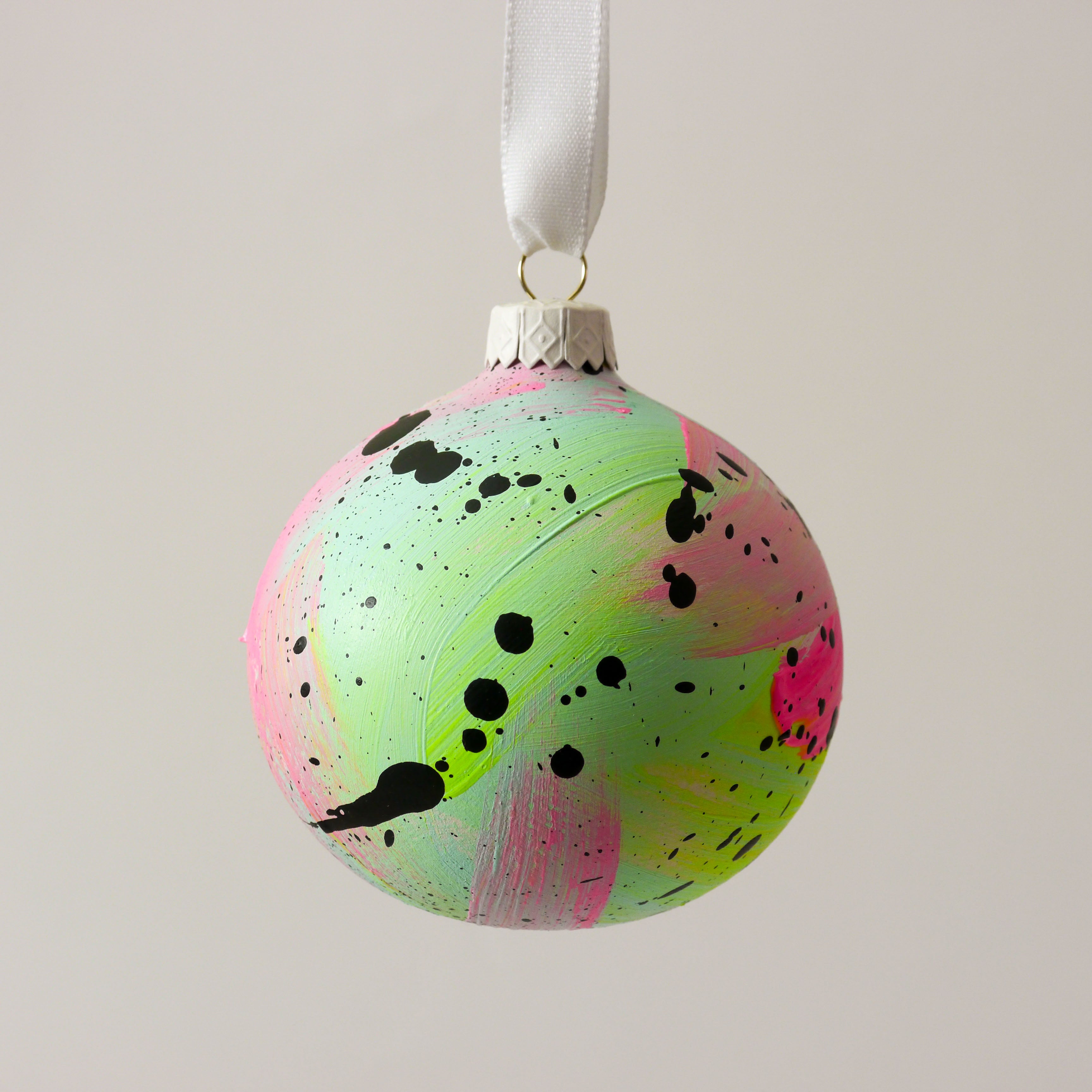 Abstract Art Bauble 033