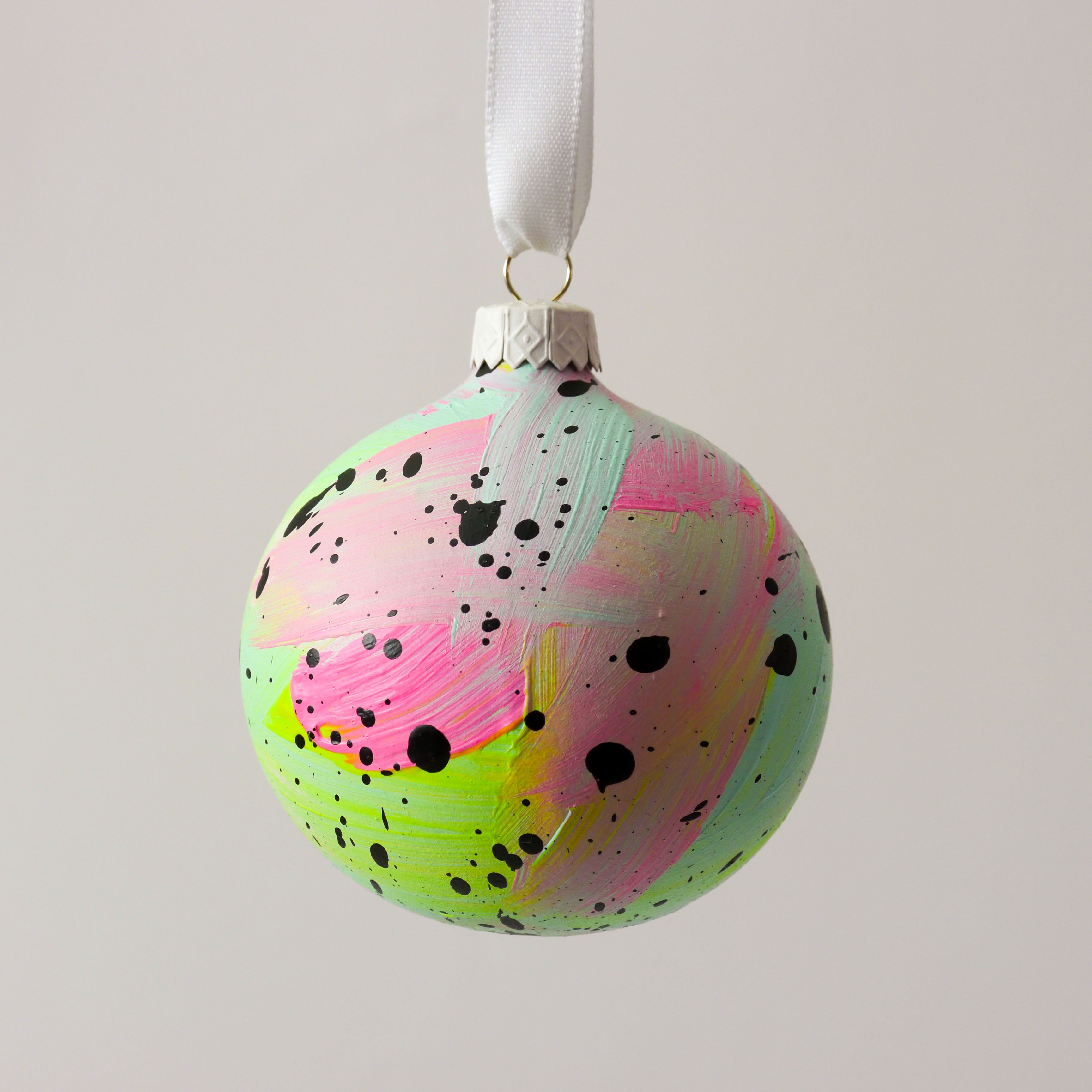 Abstract Art Bauble 033