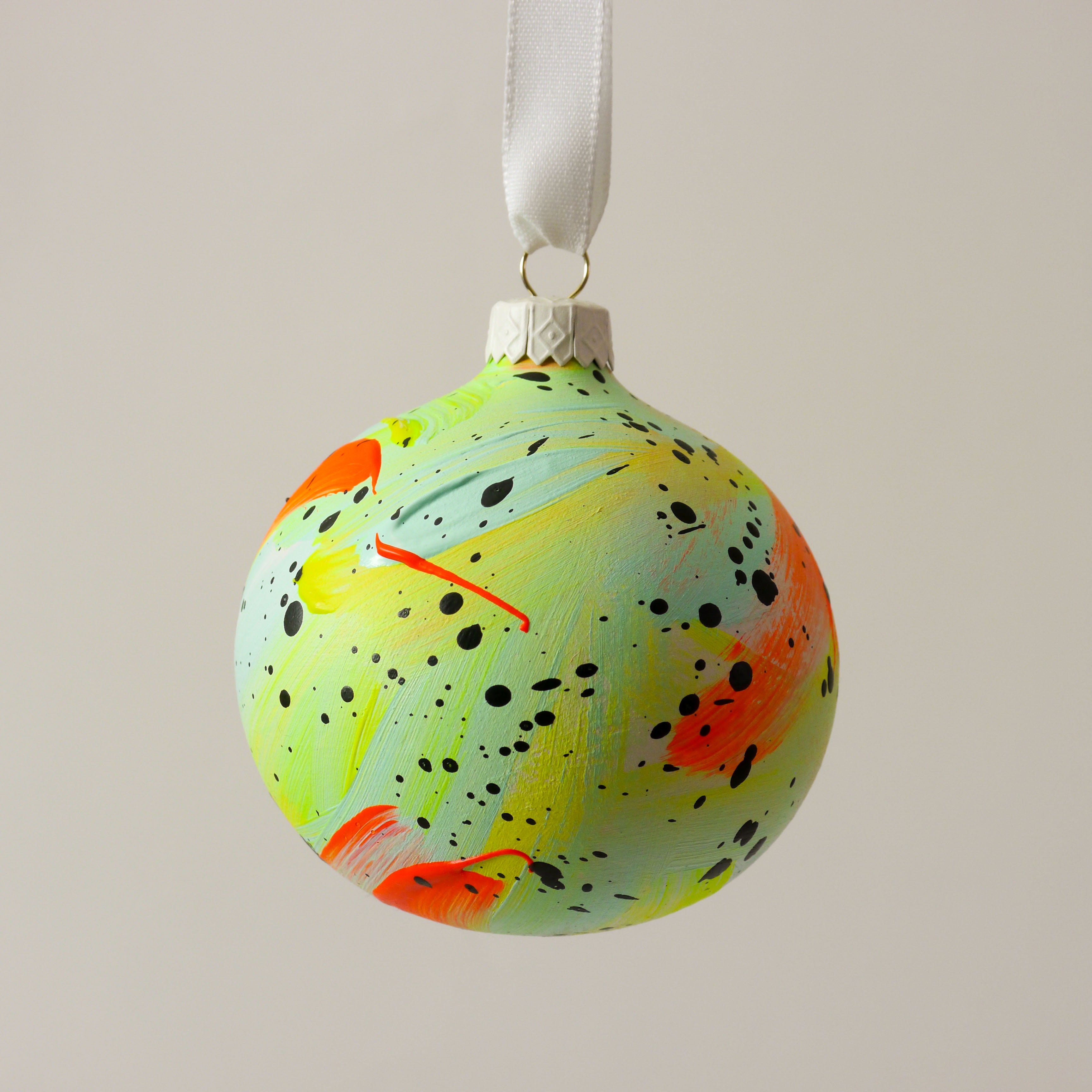 Abstract Art Bauble 040