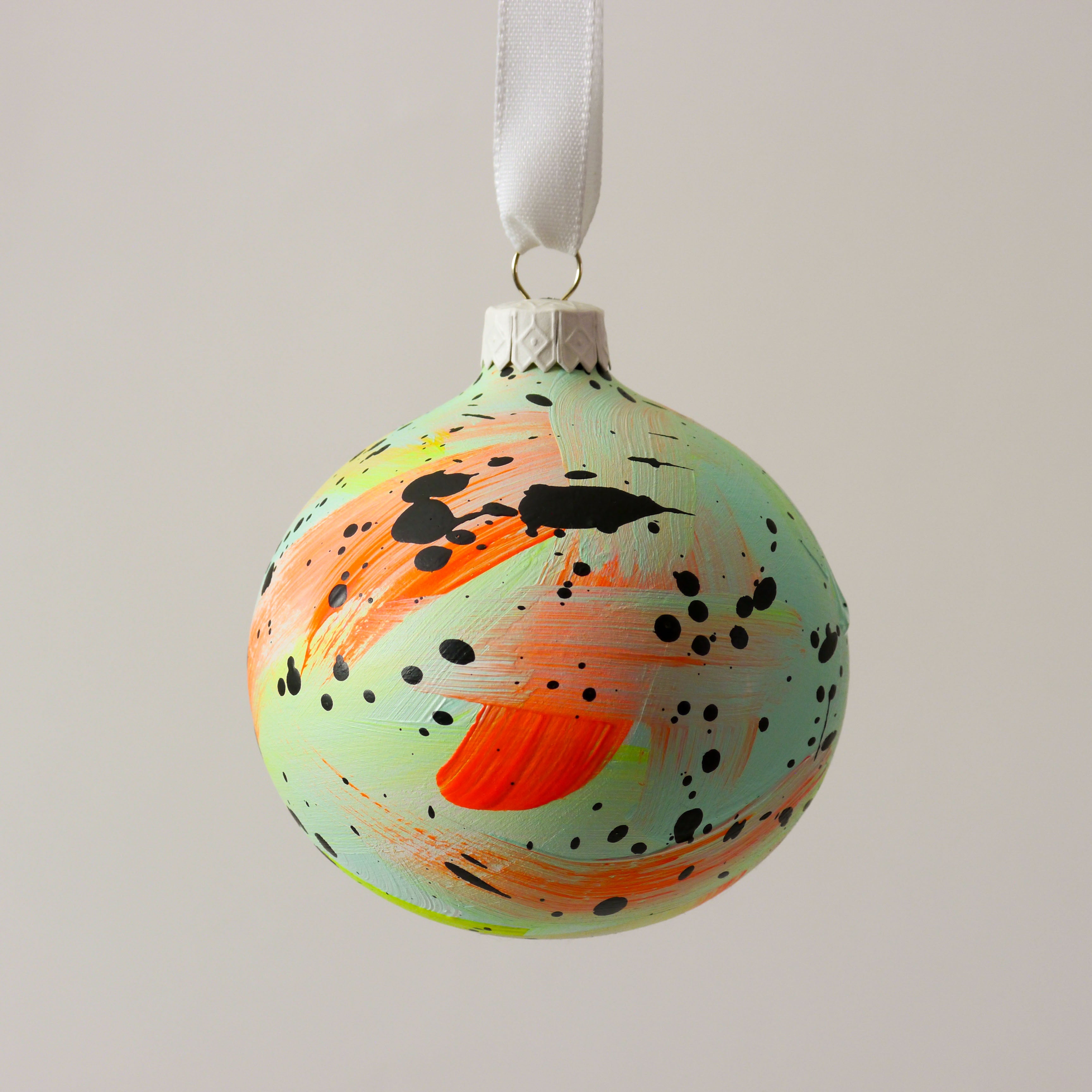 Abstract Art Bauble 040